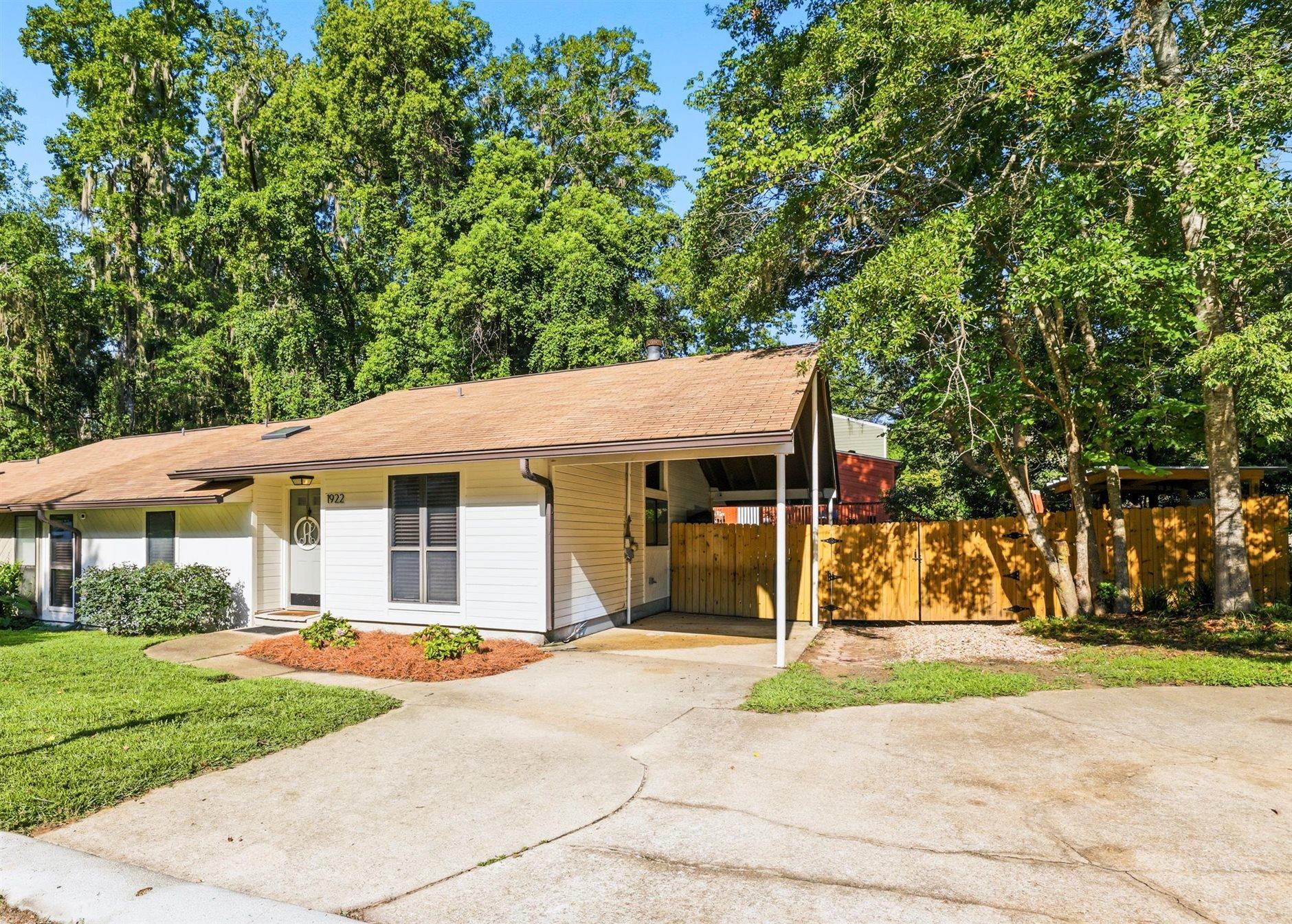 1922  Hidden Valley , Tallahassee, FL, 