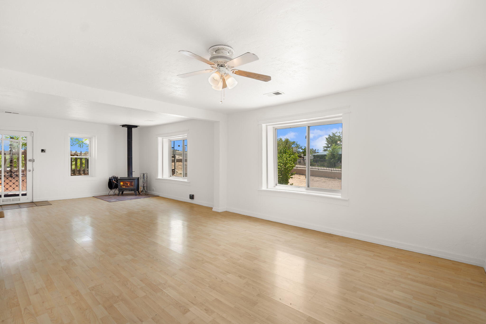 5th image of 314 W Aragon Rd, Belen, NM 87002 | MLS# 1107035