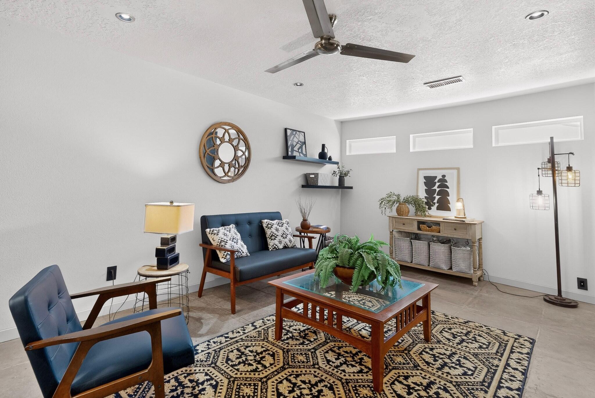 938 11th Street NW, Albuquerque