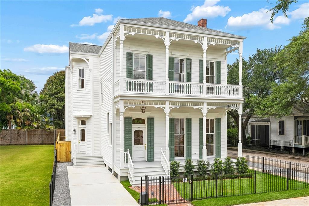 2nd image of 936 Arabella St, New Orleans, LA 70115 | MLS# 2567050