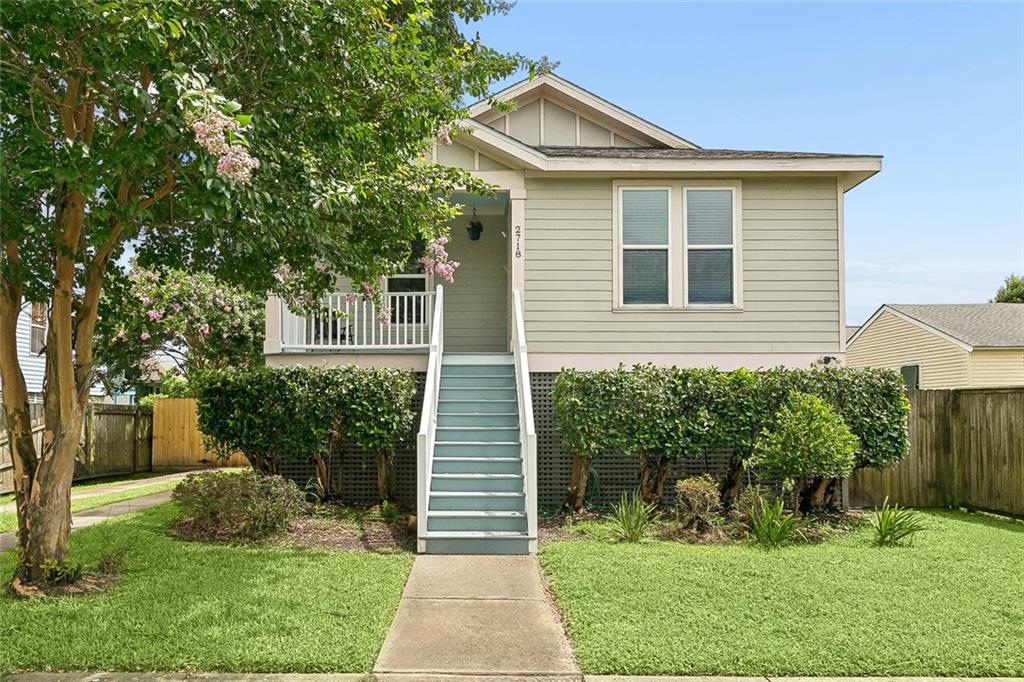Homes for sale in New Orleans, LA | 2718 Frankfort St, New Orleans, LA 70122 | MLS# 2567191