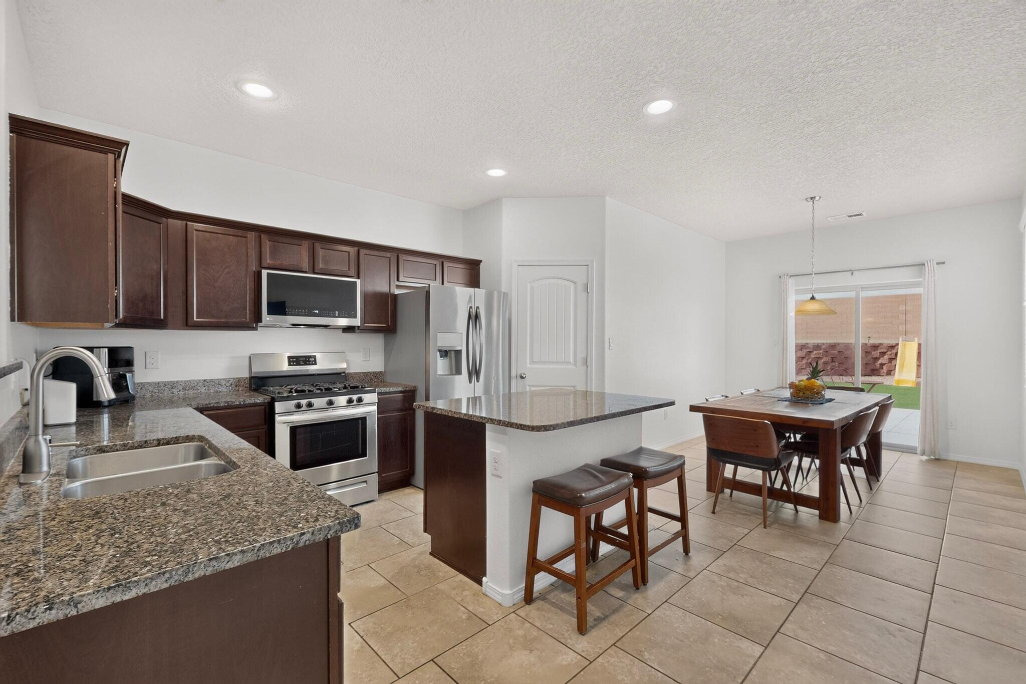 5929 Sandoval Drive, Rio Rancho NM 87144
