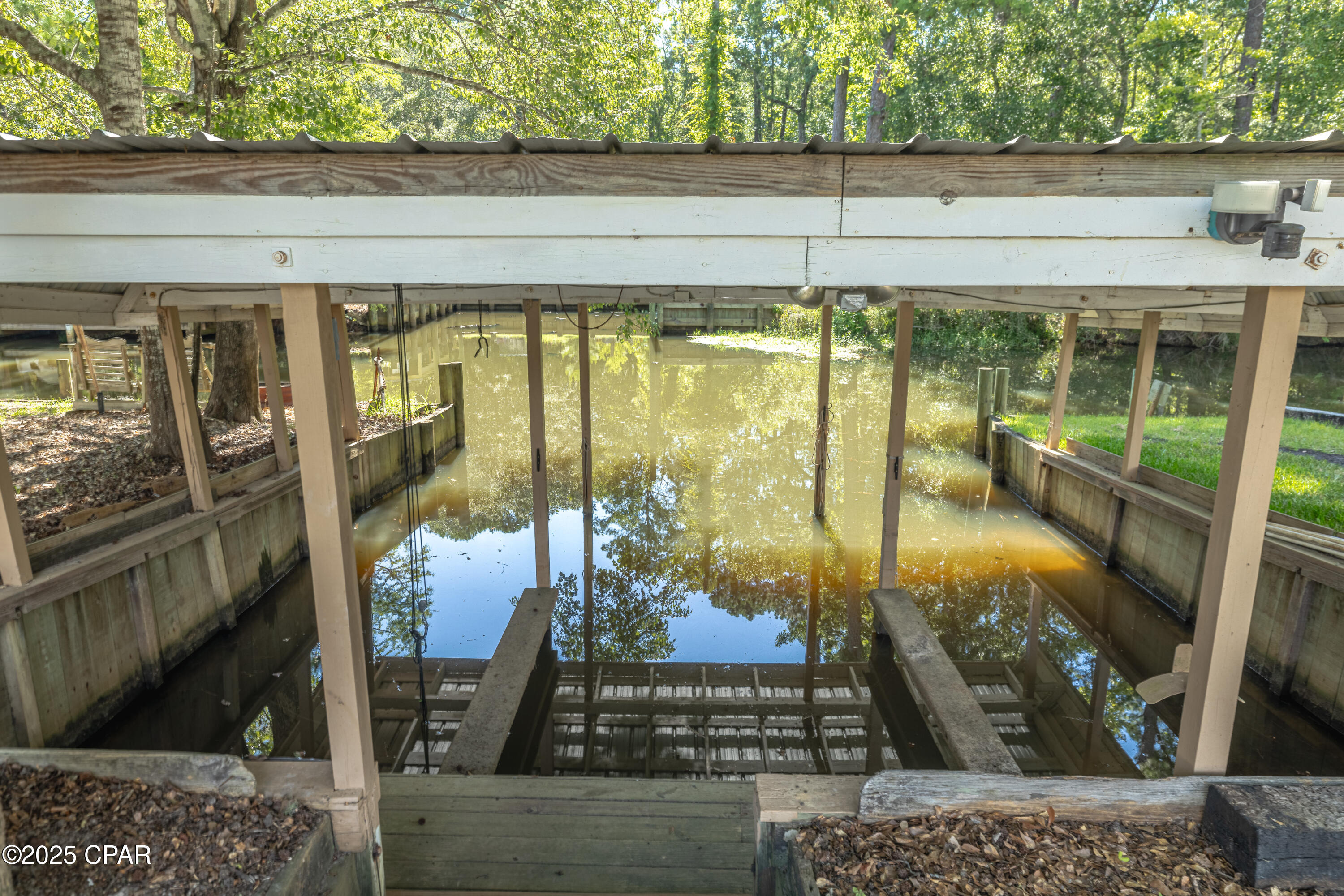 Homes for sale in Vernon, FL | 151 Swamp Haven Rd, Vernon, FL 32462 | MLS# 792626