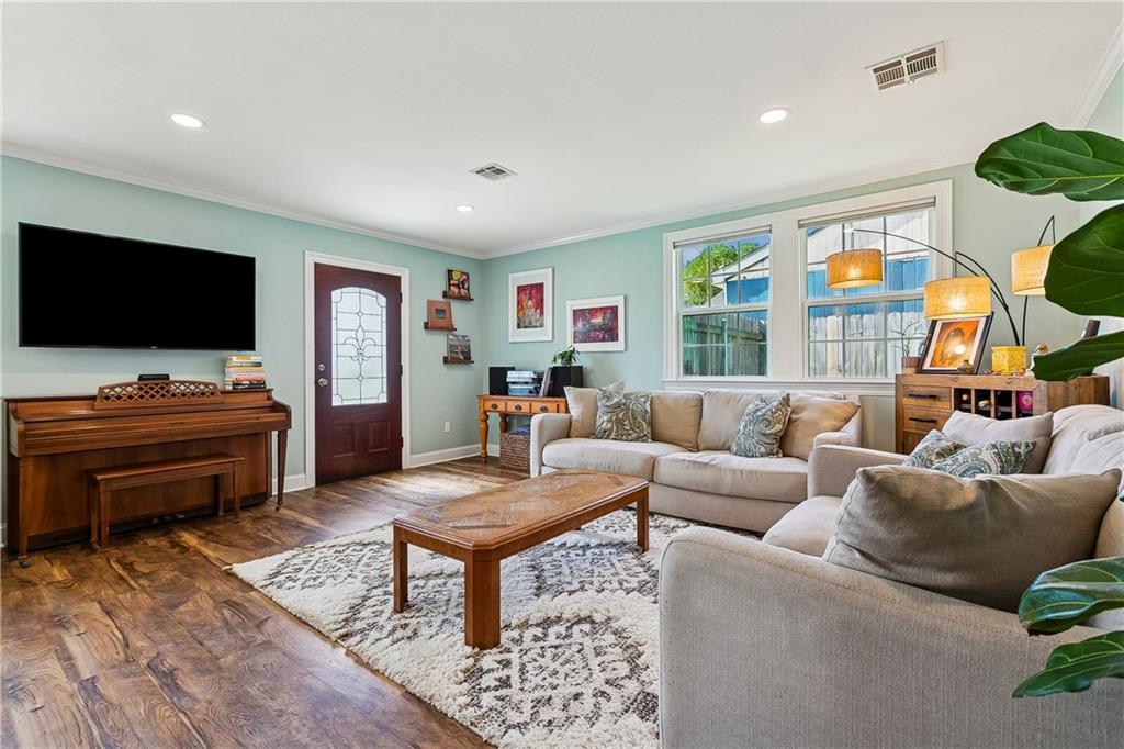 2nd image of 284 W Shannon Ln, Harahan, LA 70123 | MLS# 2567605