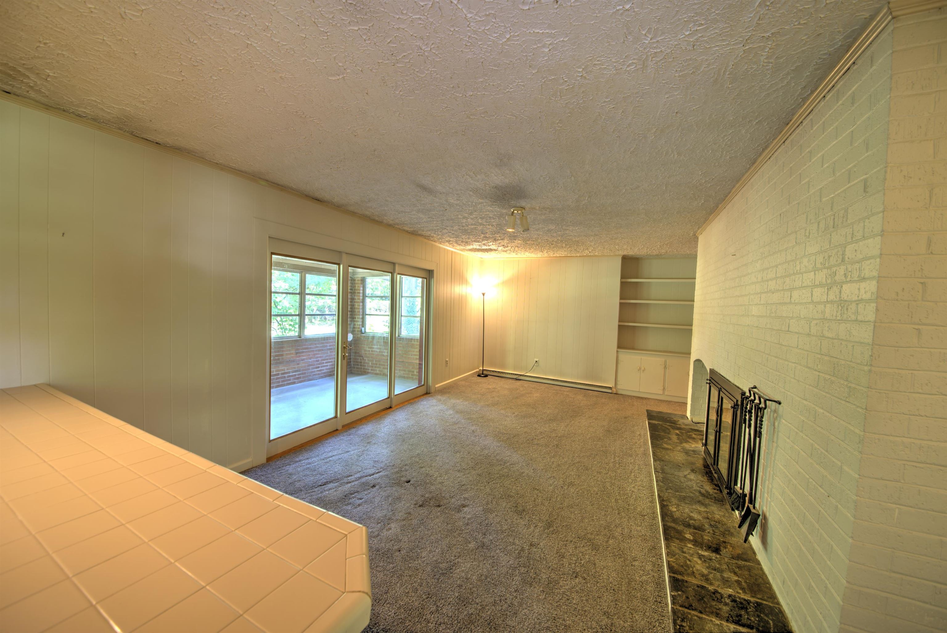 1667 Laurel Hill Rd