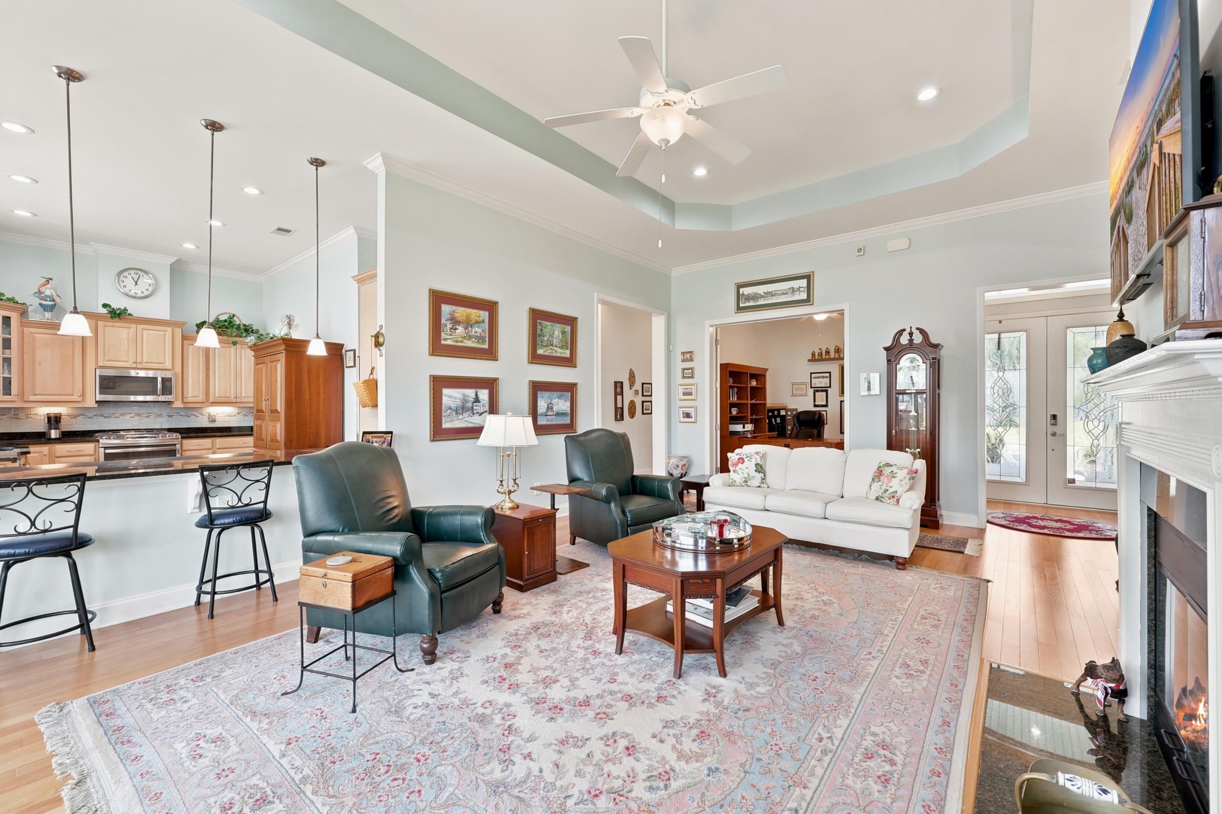 673 Grand Cypress Way 