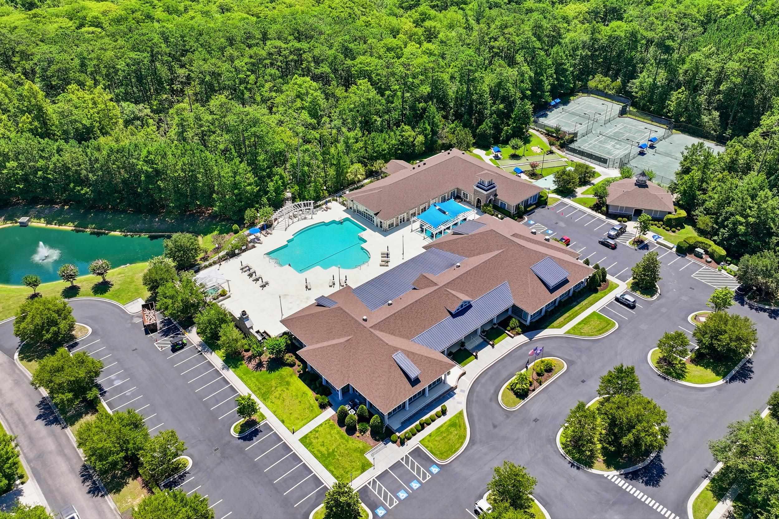 673 Grand Cypress Way 