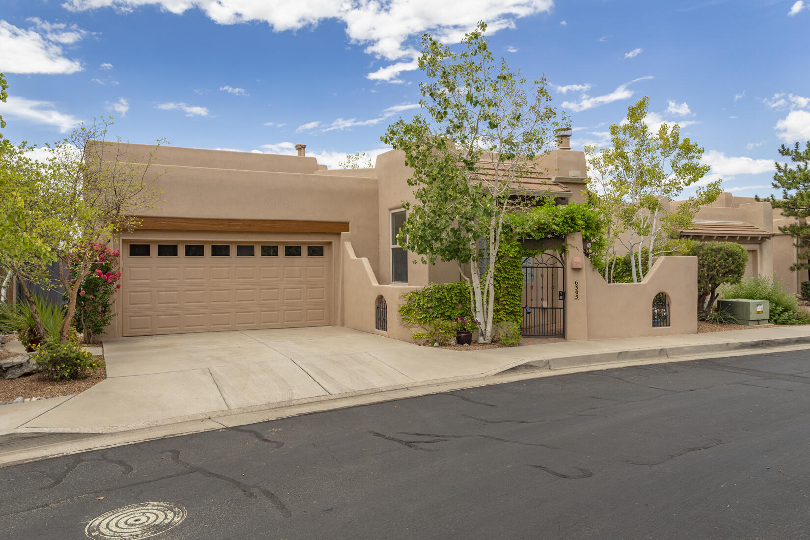 6305 Greyleaf Trail NE Albuquerque, NM 87111