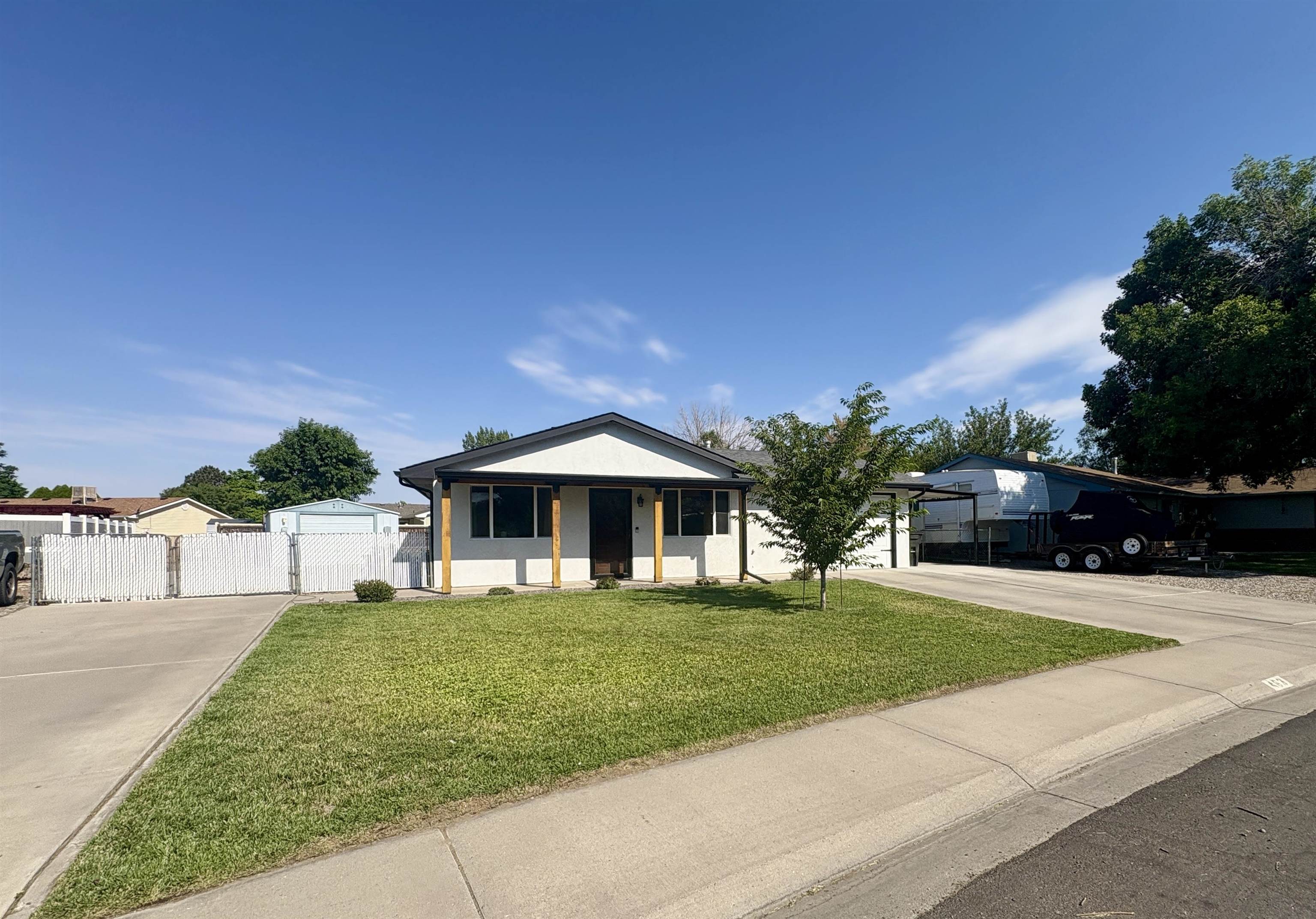 463 Seminole Court
