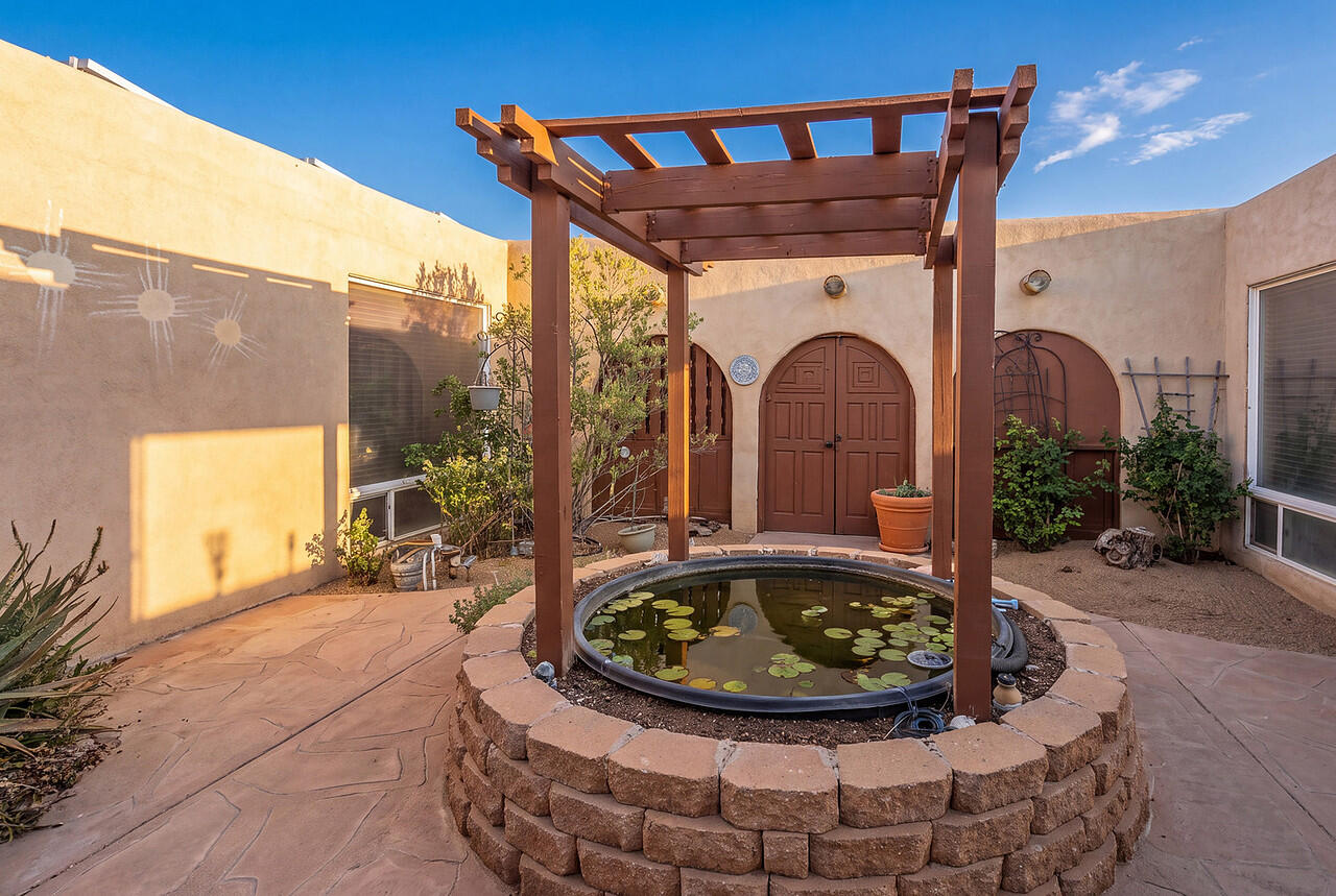 14 San Fernando Avenue, Los Lunas