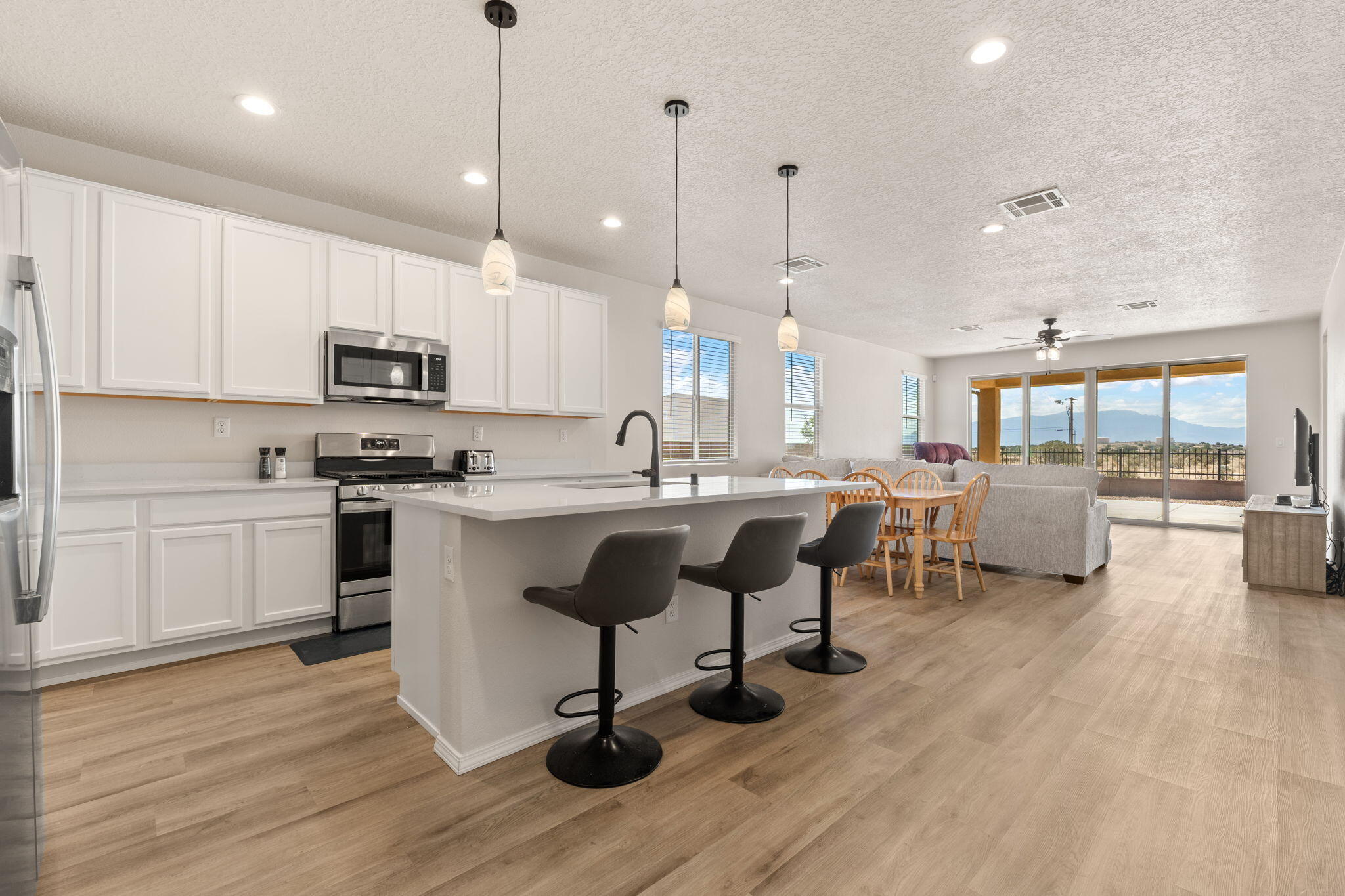 4th image of 3065 Wolf Tail Loop Ne, Rio Rancho, NM 87144 | MLS# 1107398