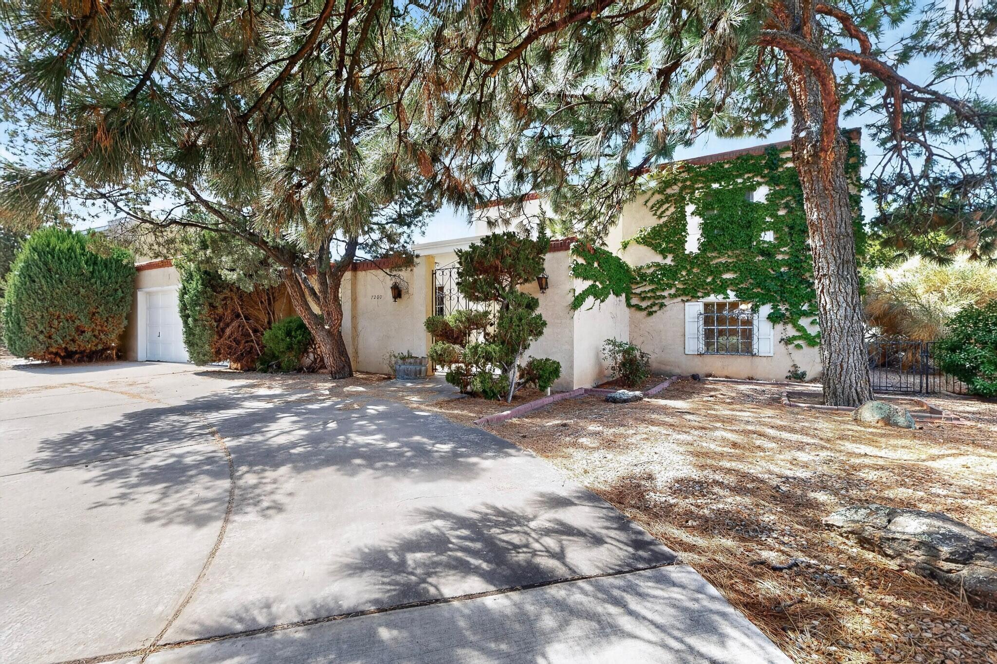 7200 Vista Del Arroyo Avenue NE, Albuquerque