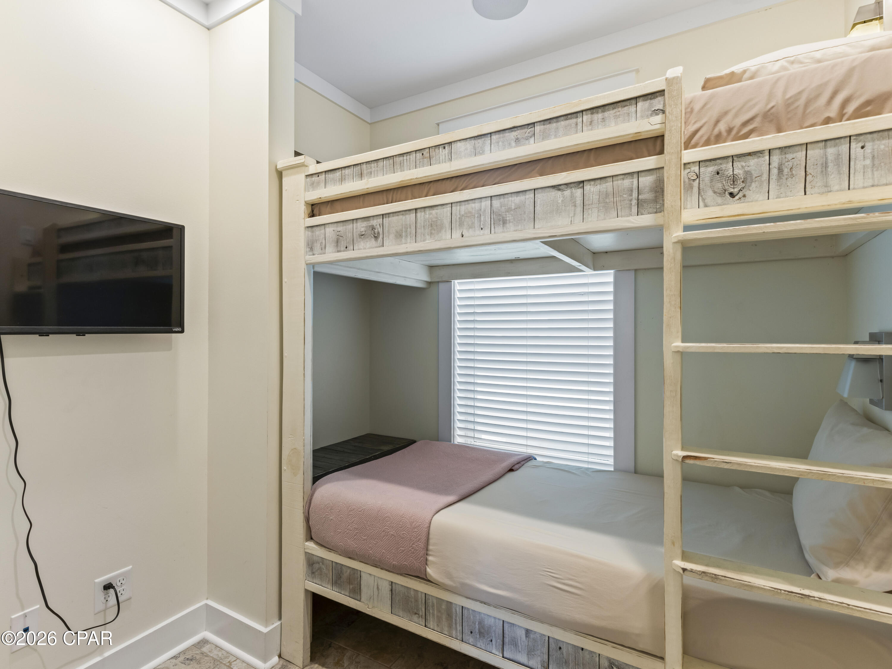 9708 Beach Boulevard, Panama City, FL 32408 thumbnail, photo 9 of 70
