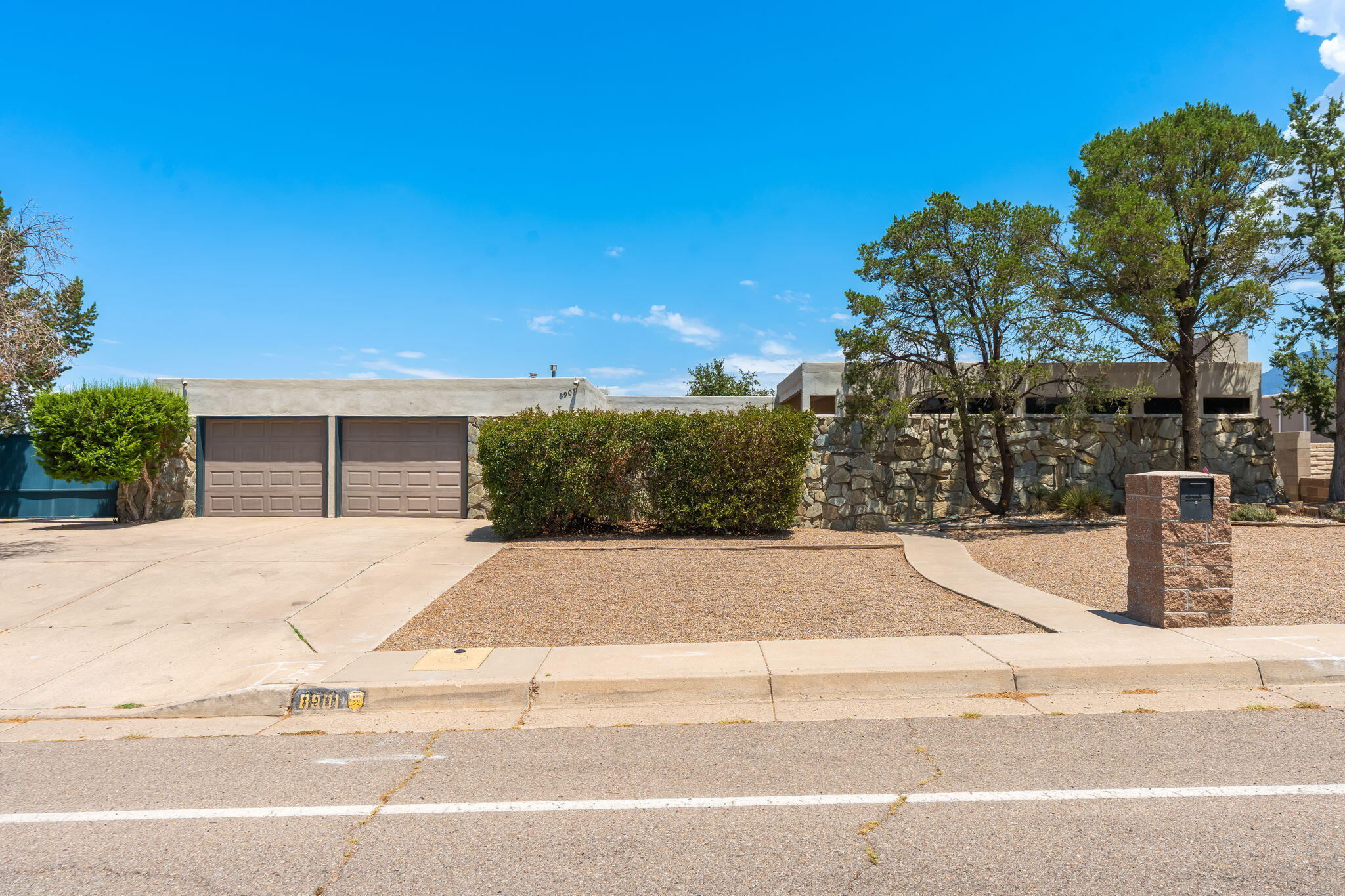 8901 Osuna Road NE, Albuquerque