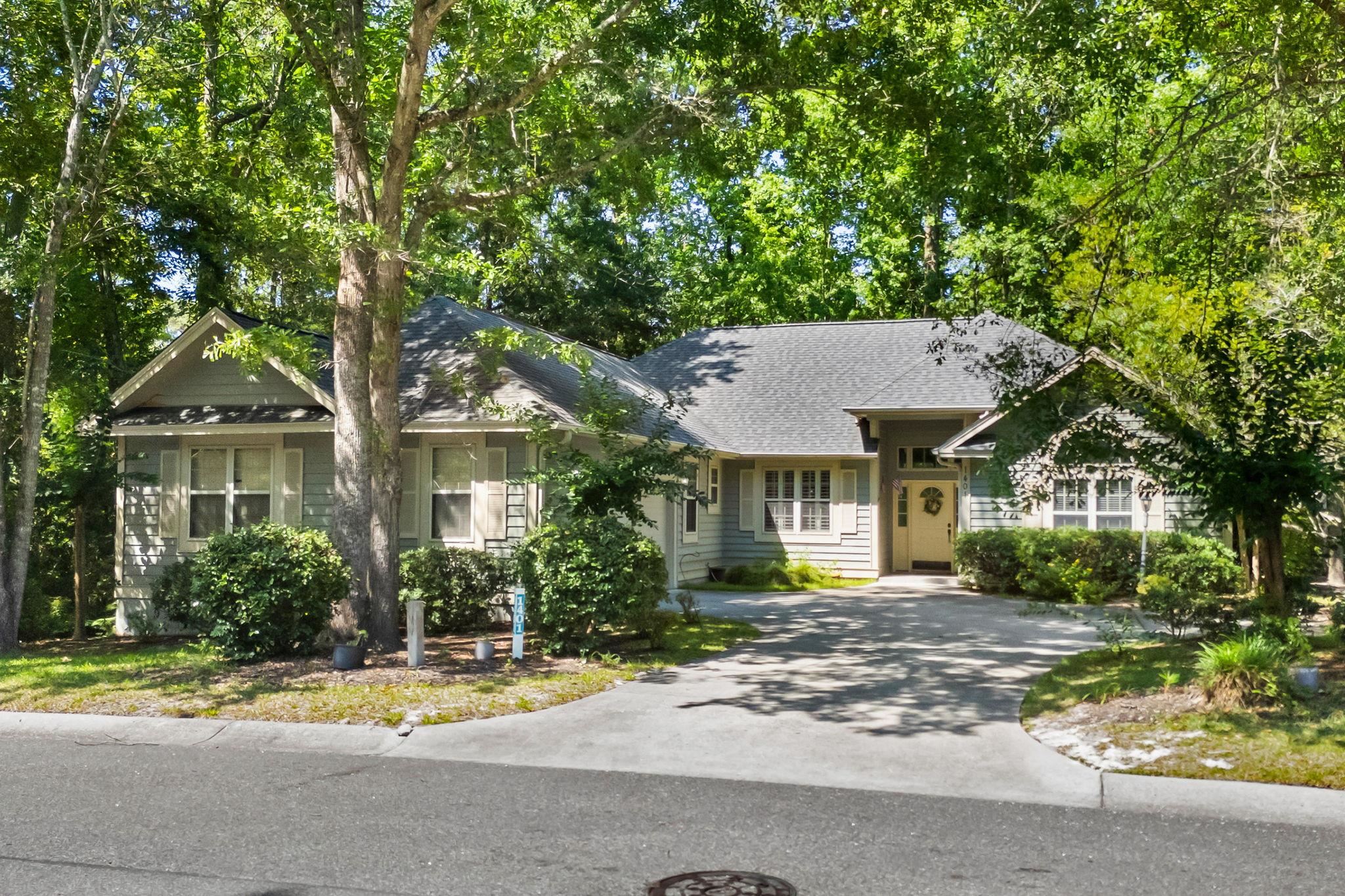 Photo 1 of Single family home for sale at 1401 Brigantine Rd, North Myrtle Beach, SC 29582 | MLS# 2618004 | Listing updated on 2026-10-10