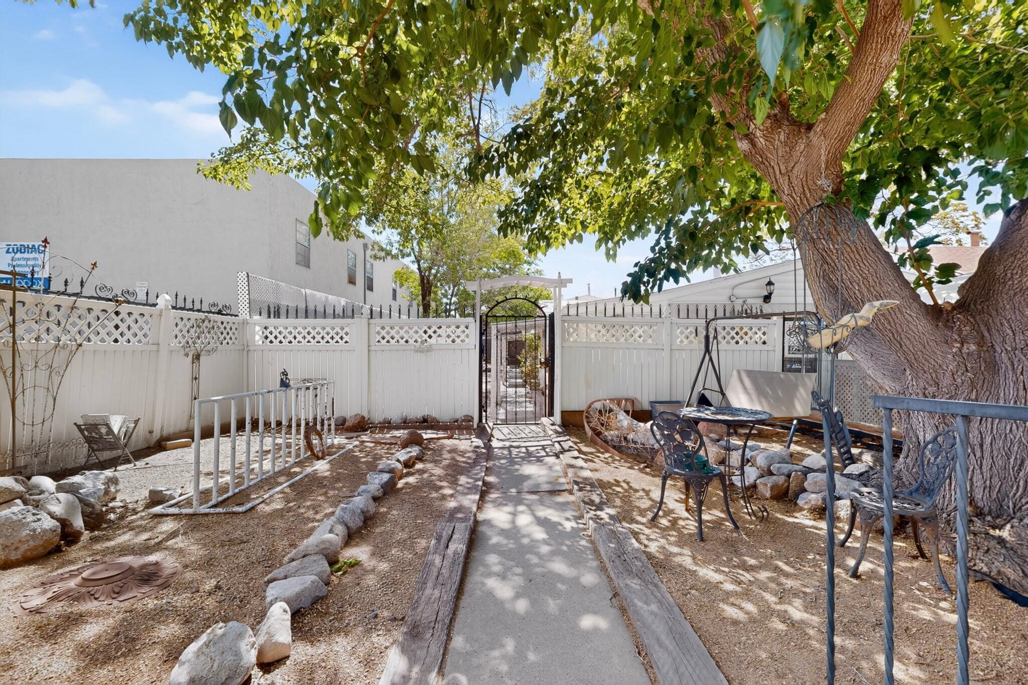 5th image of 415 Vassar Dr Se, Albuquerque, NM 87106 | MLS# 1107566