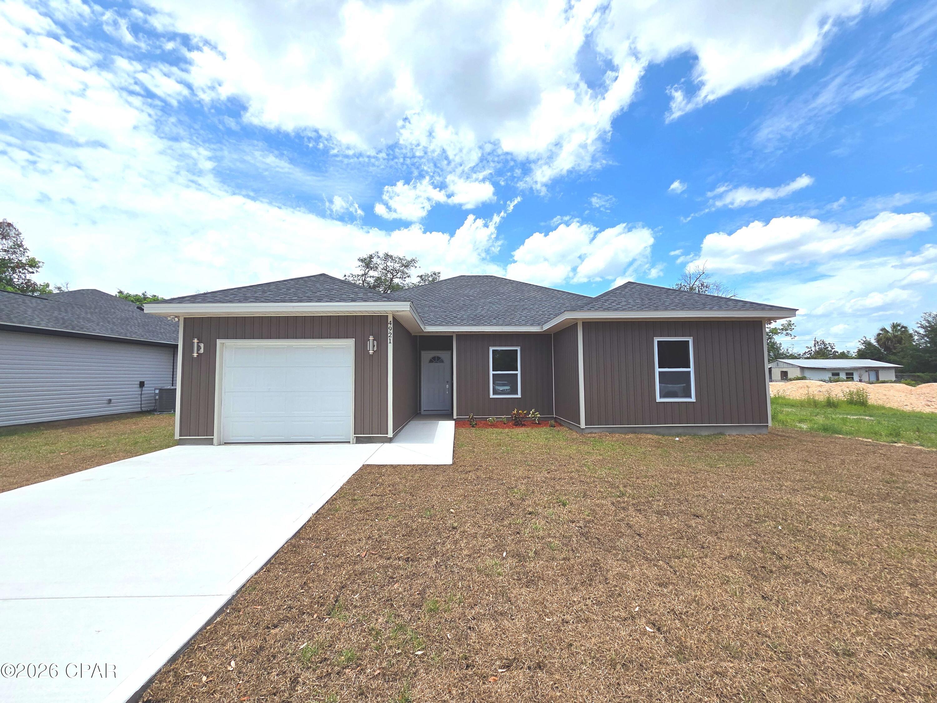 4921 E 2nd Street, Panama City, FL 32404
