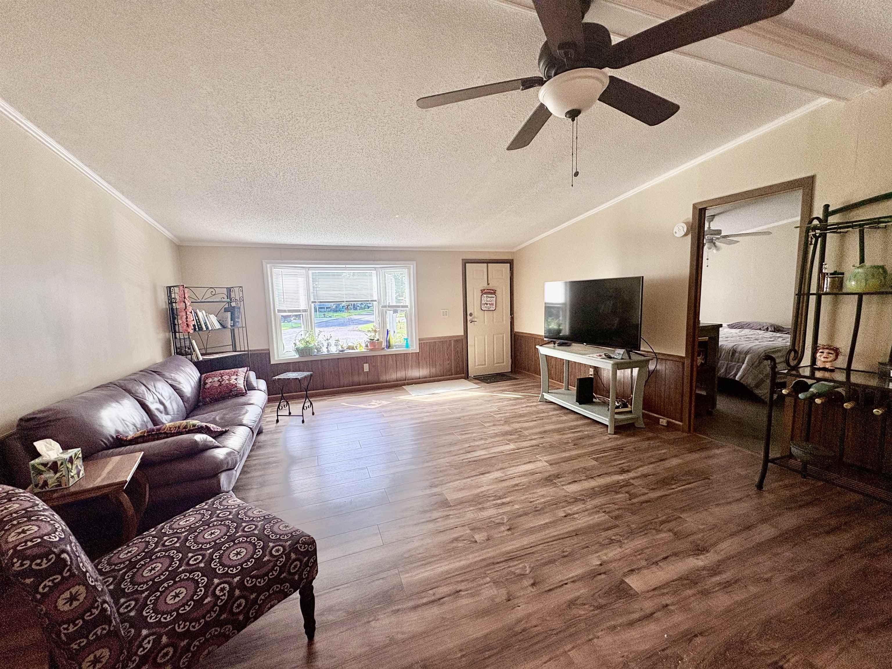 Photo 3 of Manufactured home for sale at 3095 Palmetto Dr, Murrells Inlet, SC 29576 | MLS# 2618103 | Listing updated on 2026-09-21