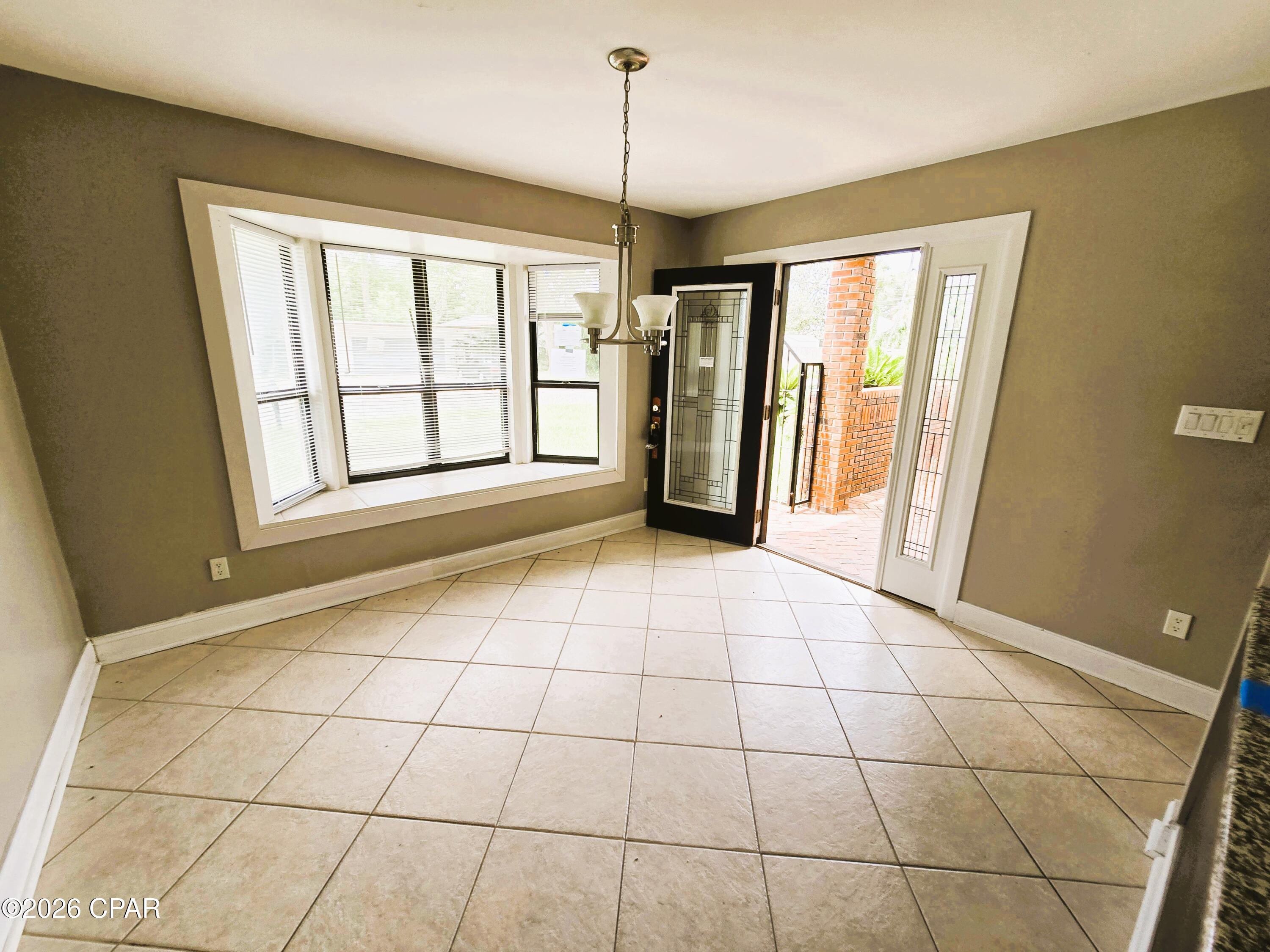 3625 E Ohenry Drive, Panama City, FL 32408 thumbnail, photo 4 of 48