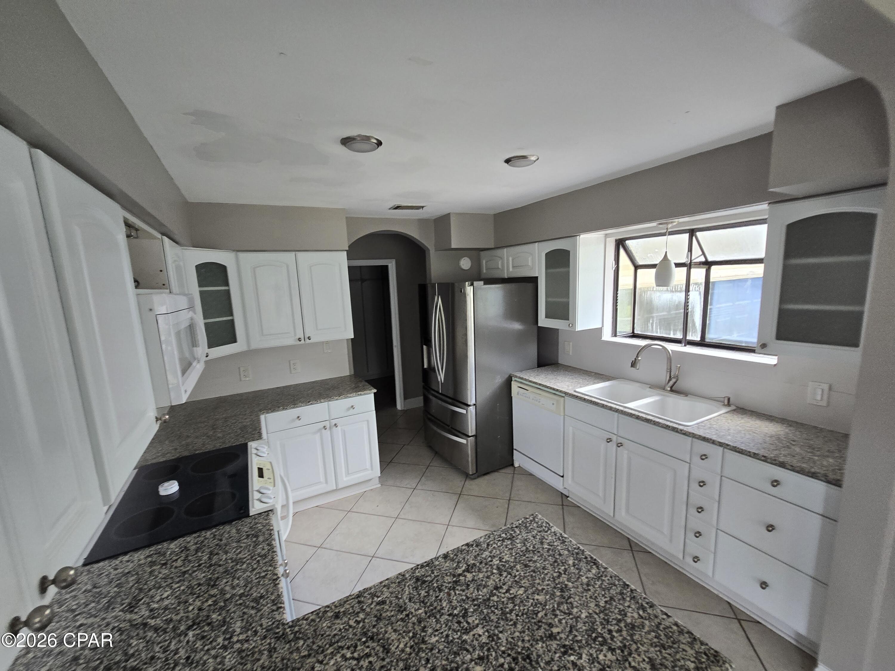 3625 E Ohenry Drive, Panama City, FL 32408 thumbnail, photo 5 of 48