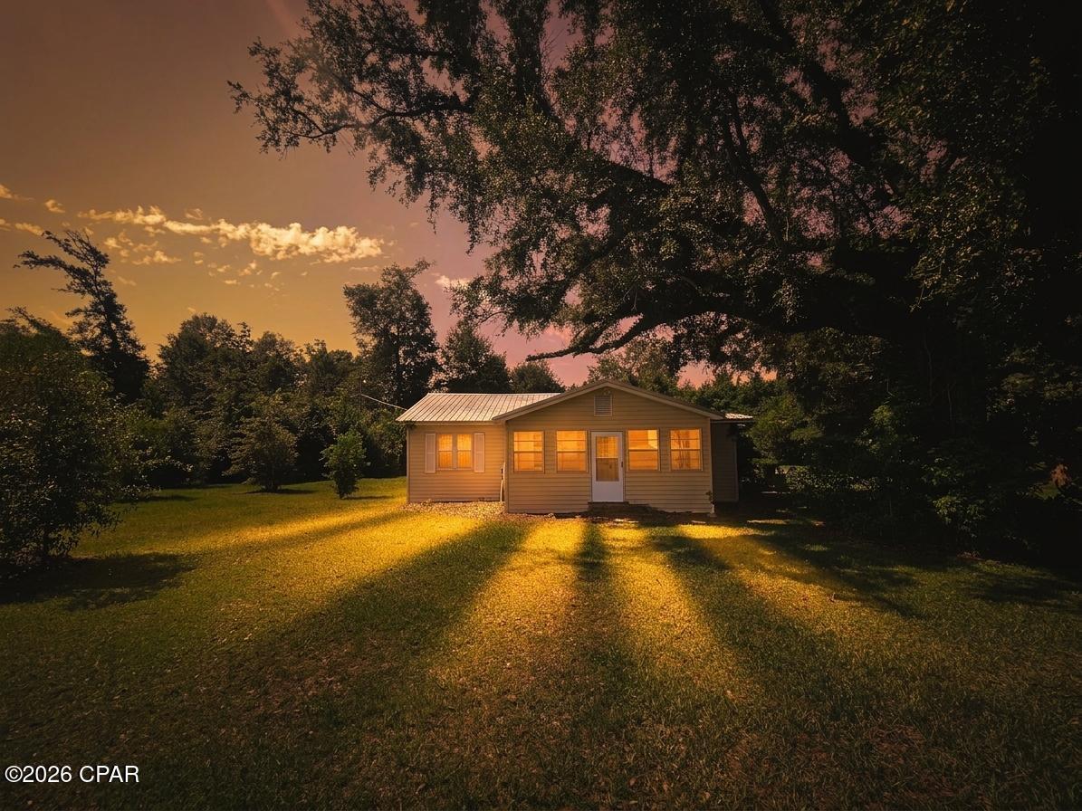 Photo 1 of Sale Pending at 6915 Oak St, Grand Ridge, FL 32442 | MLS# 792933 | Listing updated on 2026-10-08