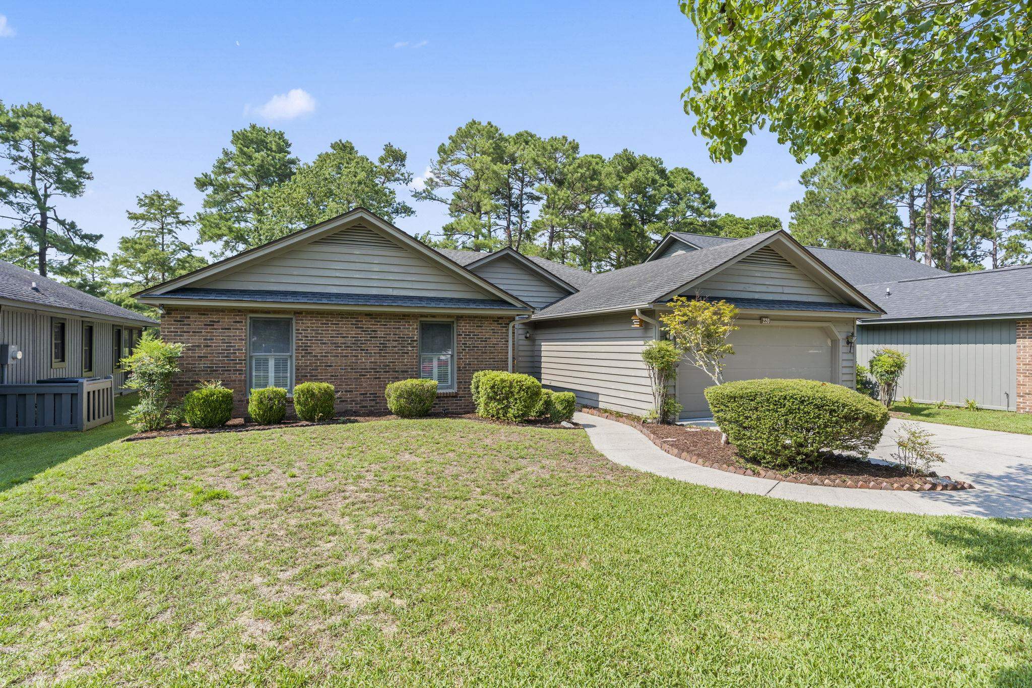 Photo 3 of Single family home for sale at 220 Cedar Ridge Ln, Conway, SC 29526 | MLS# 2618149 | Listing updated on 2026-10-14