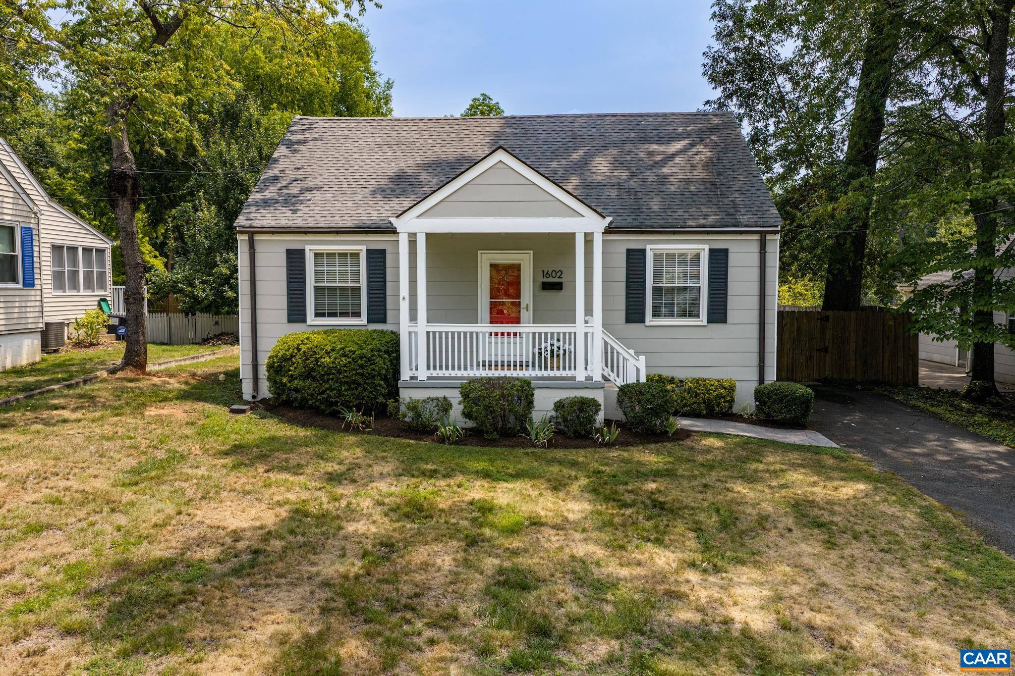 1602 Rose Hill Dr