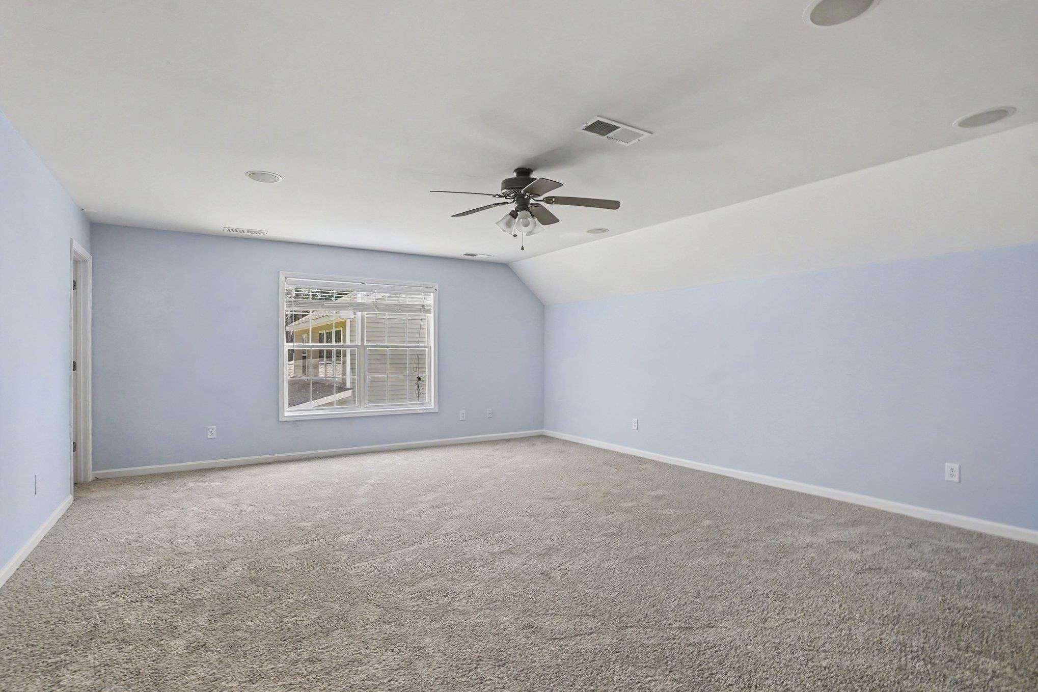 2618198 | Photo 19