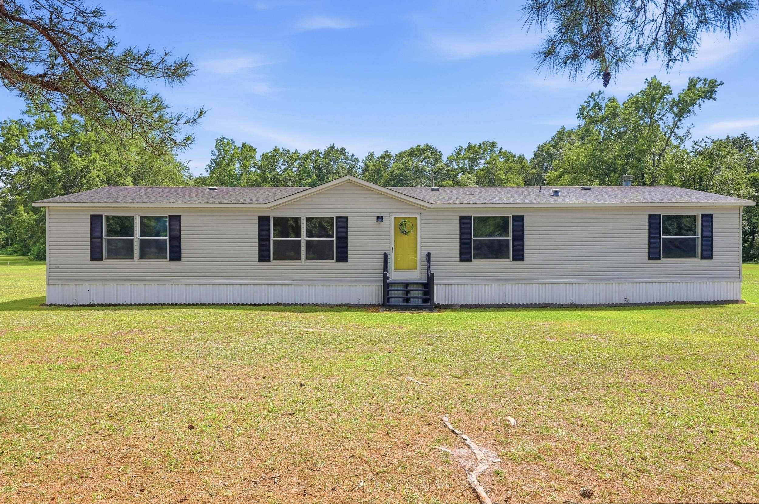 5231 Cartwheel Rd. Mullins, SC 29574