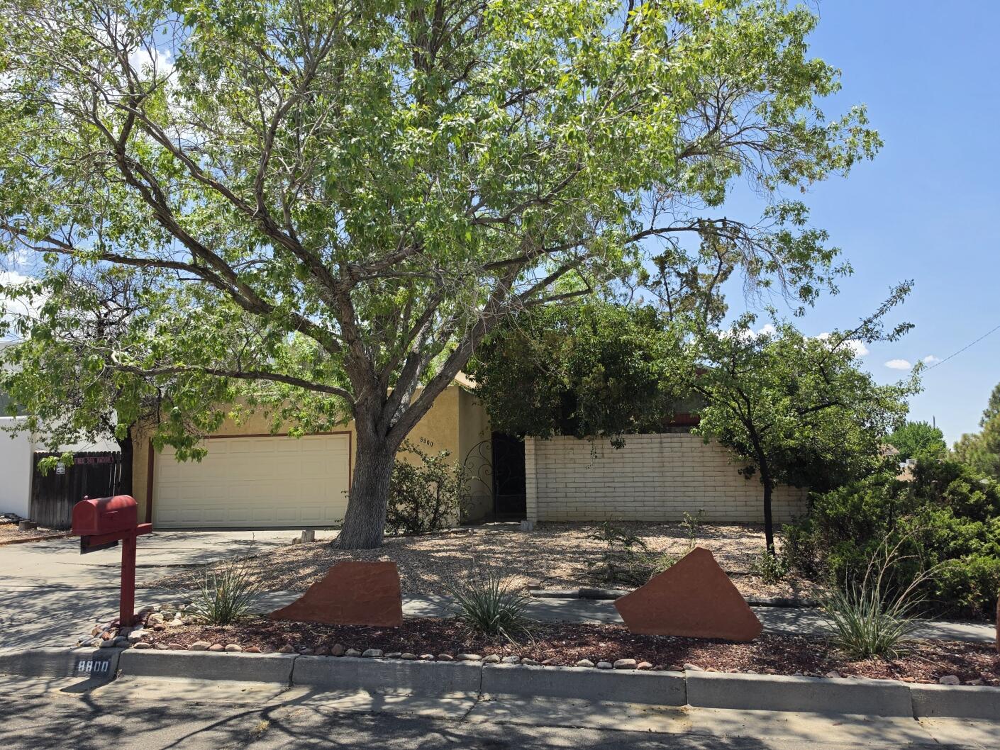 8800 Natalie Avenue NE, Albuquerque