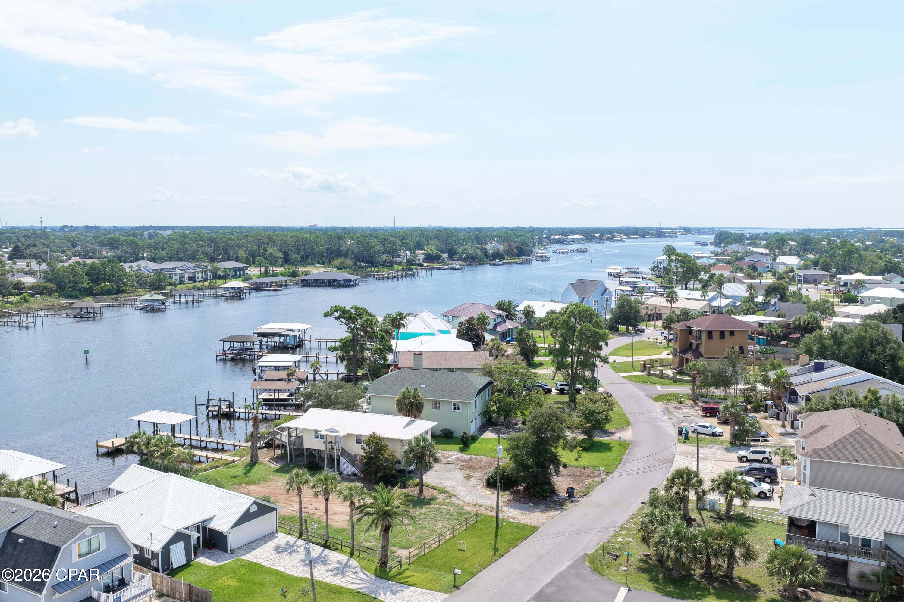 7304 S Lagoon Drive, Panama City Beach, FL 32408 thumbnail, photo 17 of 32