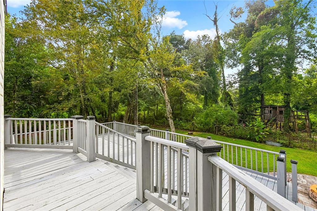 Photo 3 of Single family home for sale at 218 Scotchpine Dr, Mandeville, LA 70471 | MLS# 2568774 | Listing updated on 2026-10-10