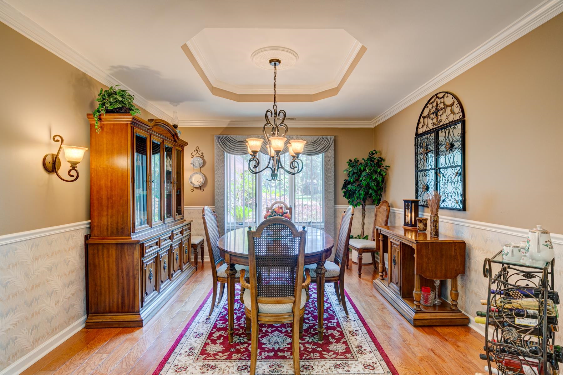 466 Country Club Dr. 