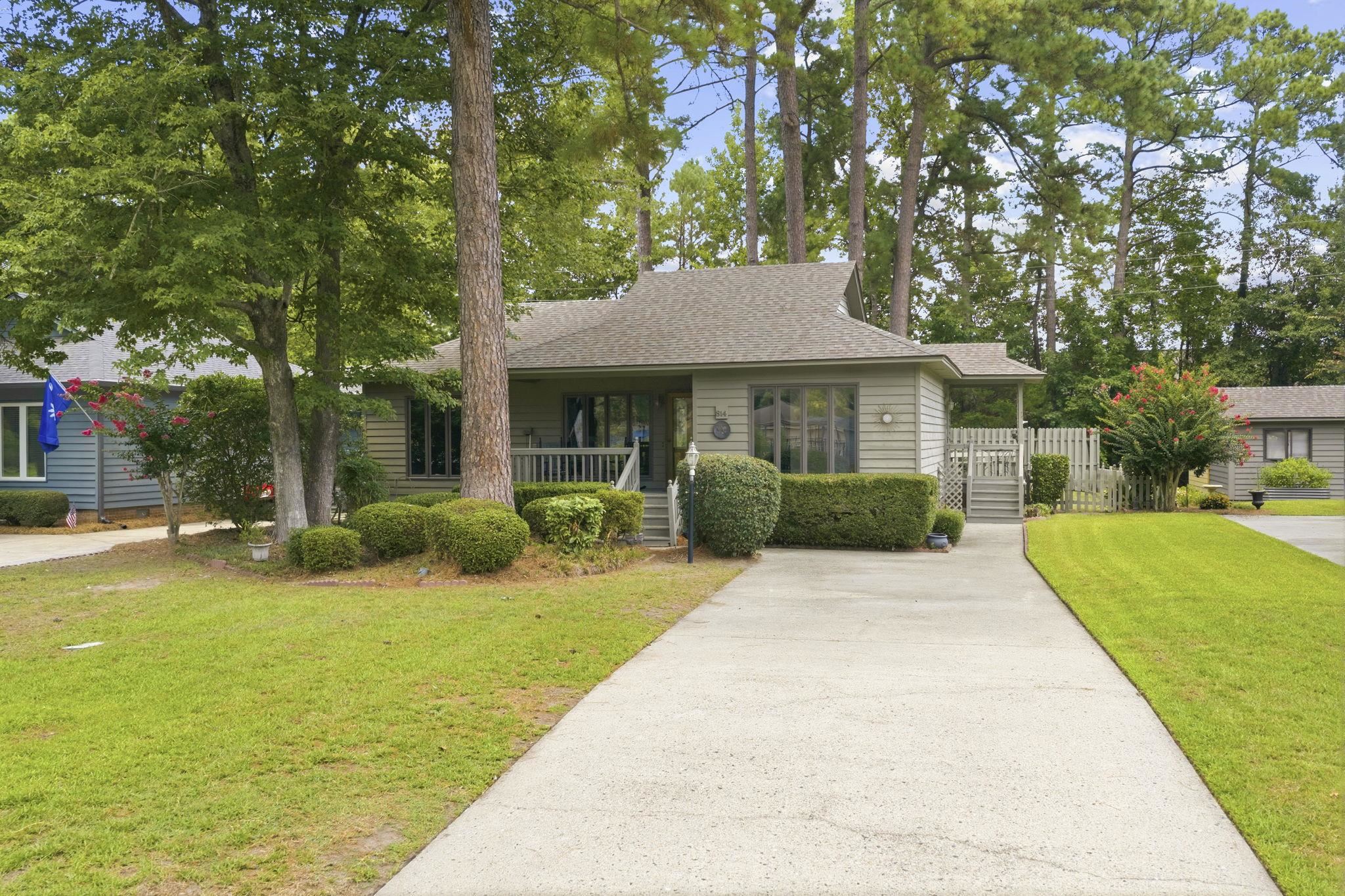 2nd image of 814 Colony Dr, Murrells Inlet, SC 29576 | MLS# 2618440