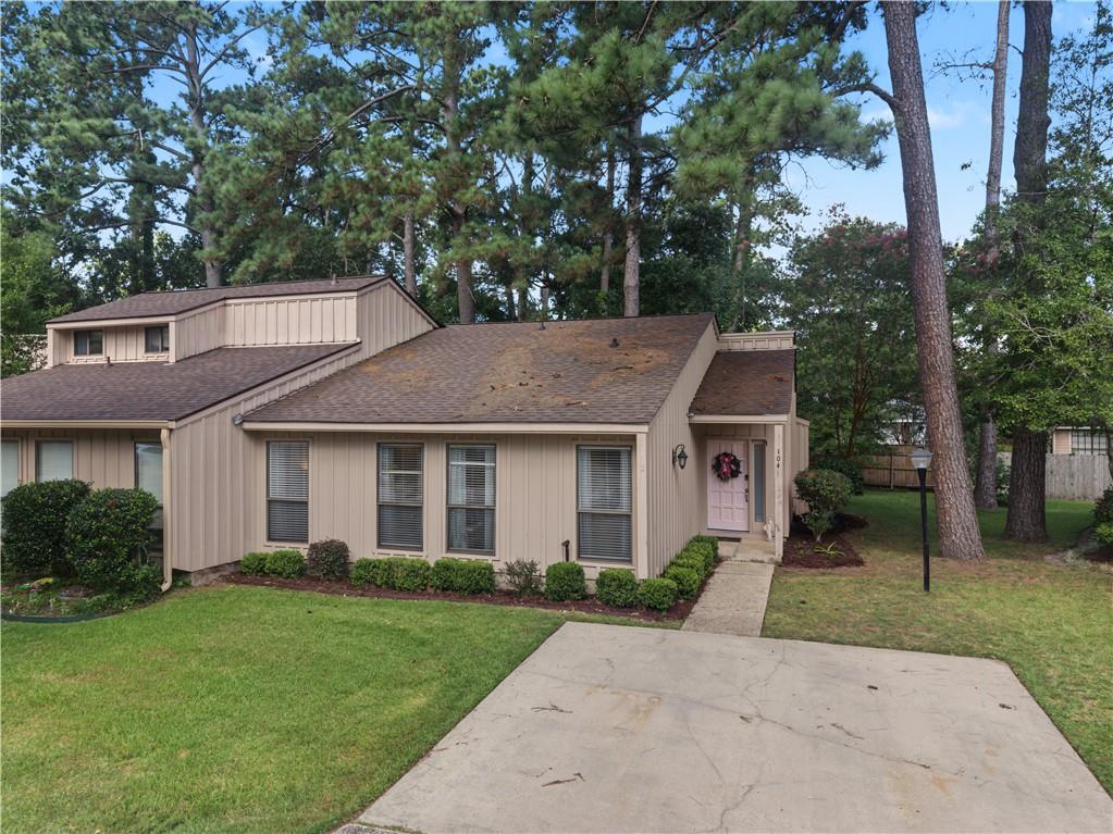 2nd image of 104 W Brighton Ct #104, Mandeville, LA 70471 | MLS# 2568951