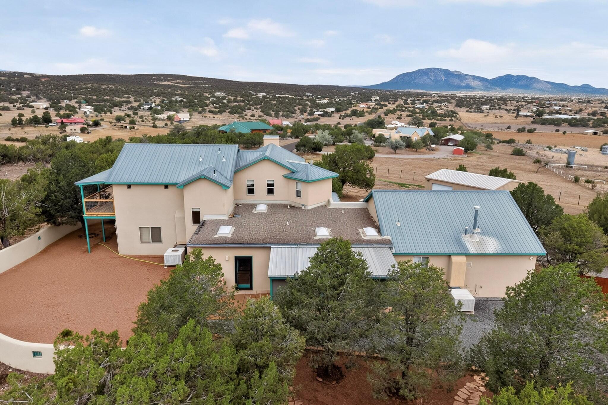 2nd image of 16 Abajo Ct, Edgewood, NM 87015 | MLS# 1107866
