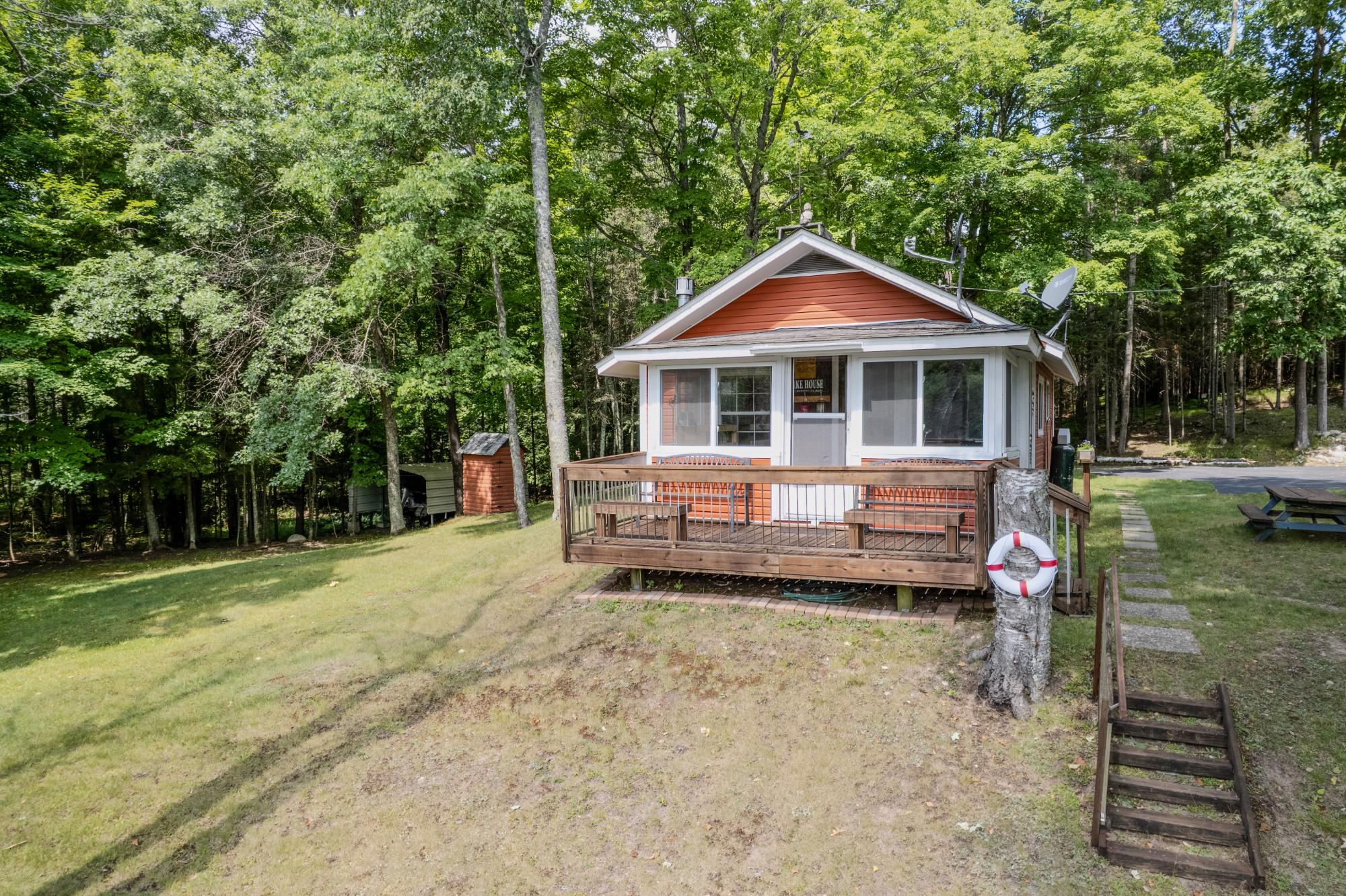 Birch Lake (M) Property 5548 Bertland Rd Photo 3