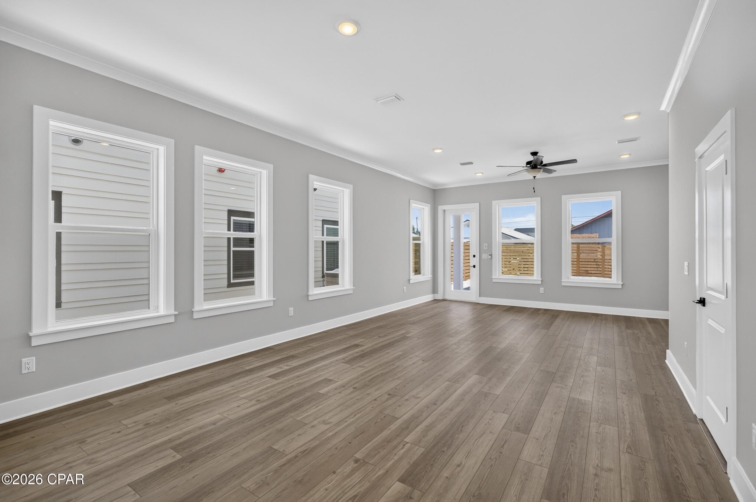 5233 Thomas Drive, Panama City Beach, FL 32408 thumbnail, photo 12 of 49