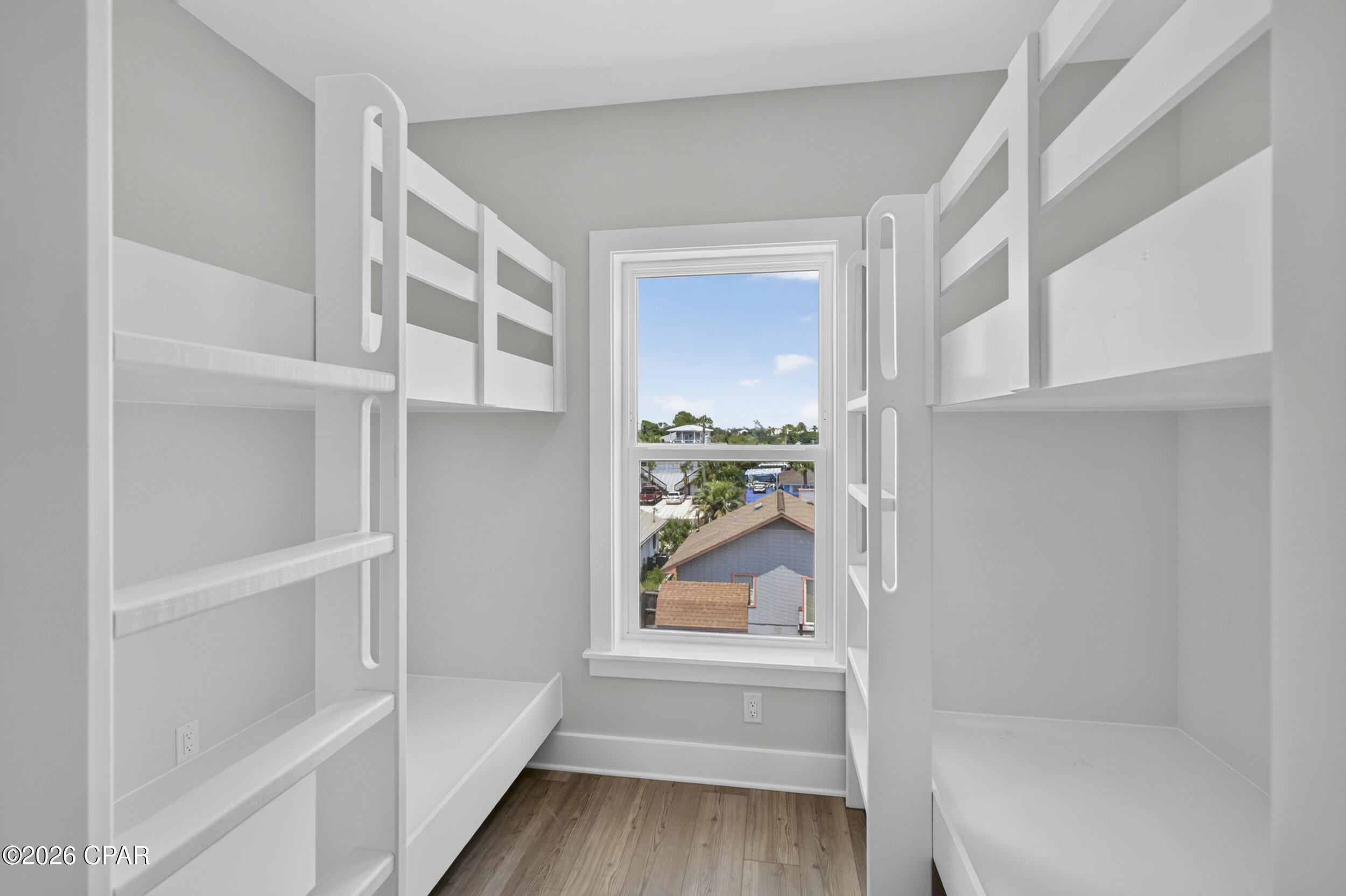 5233 Thomas Drive, Panama City Beach, FL 32408 thumbnail, photo 23 of 49