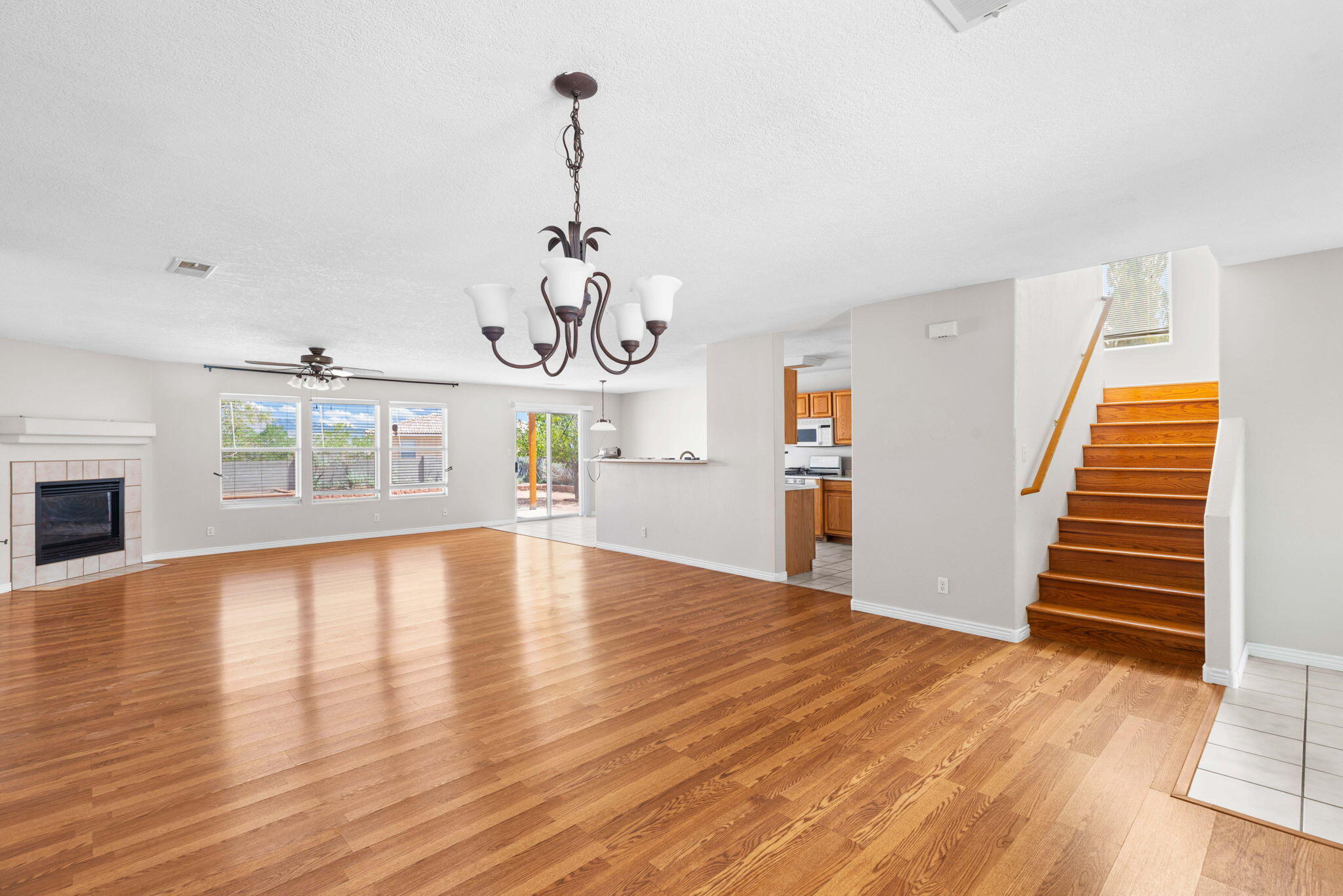 7106 Raleigh Hills Drive NE 