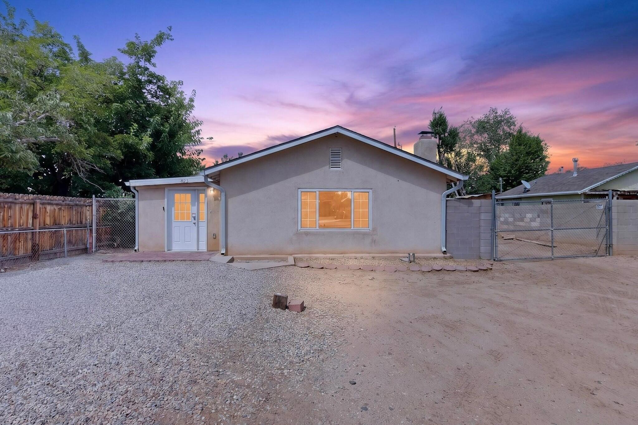 823 San Lorenzo Avenue NW, Albuquerque