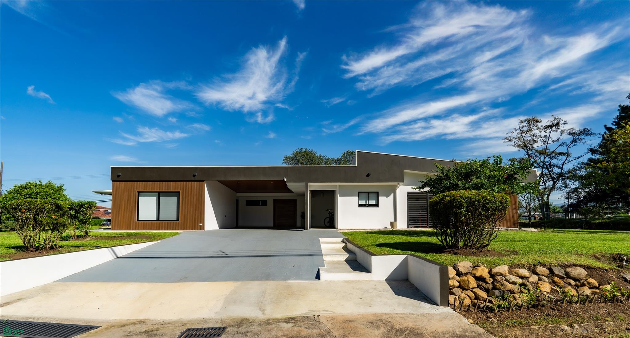 5 bed Single Family Homes For Sale in Alajuela, Alajuela - 1