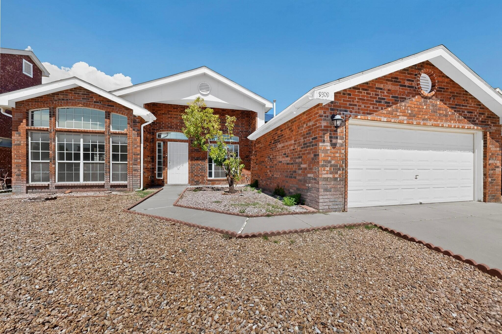 4th image of 9309 Holm Bursun Dr Nw, Albuquerque, NM 87114 | MLS# 1108106