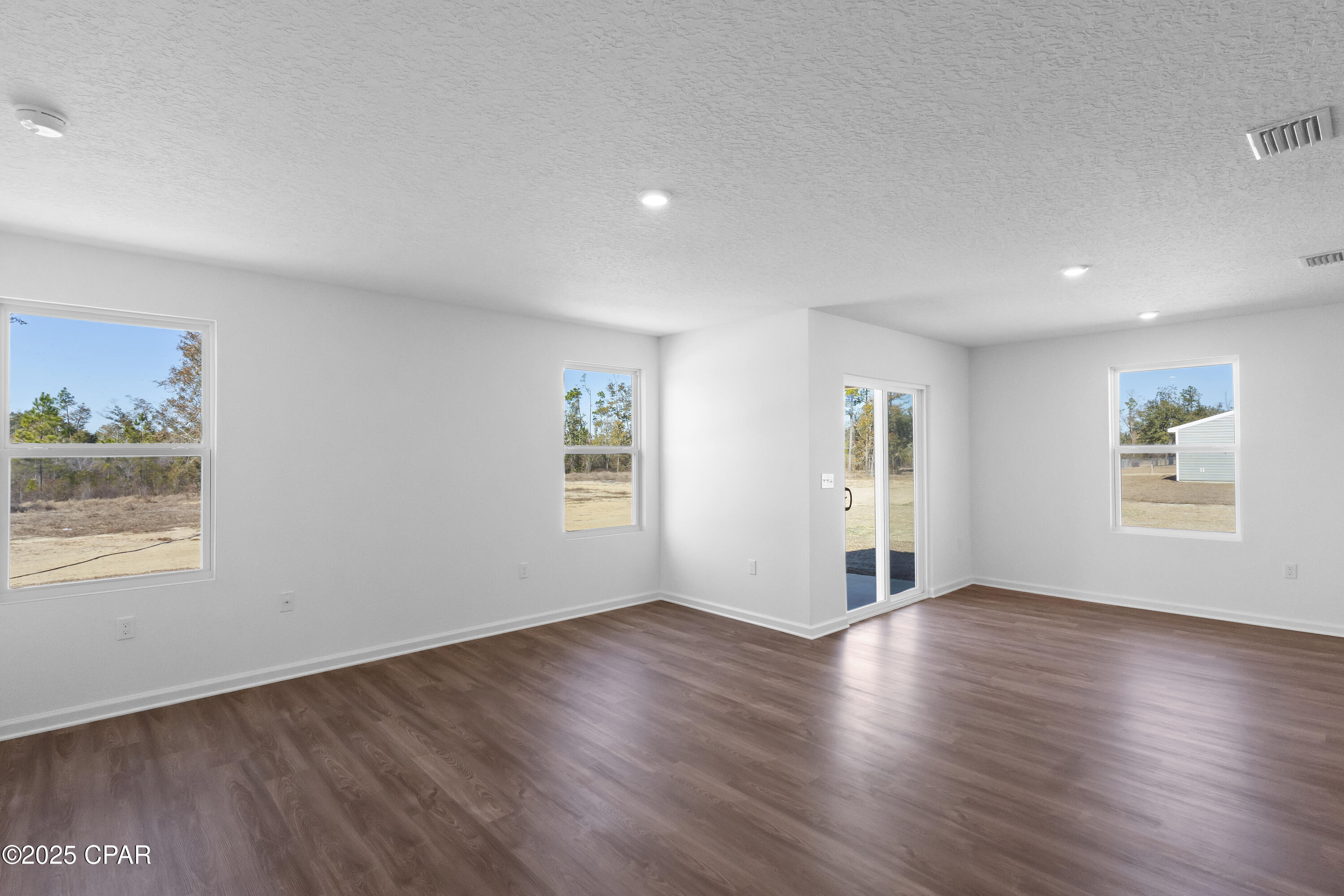 5th image of 1583 Fountain Ct, Chipley, FL 32428 | MLS# 793264