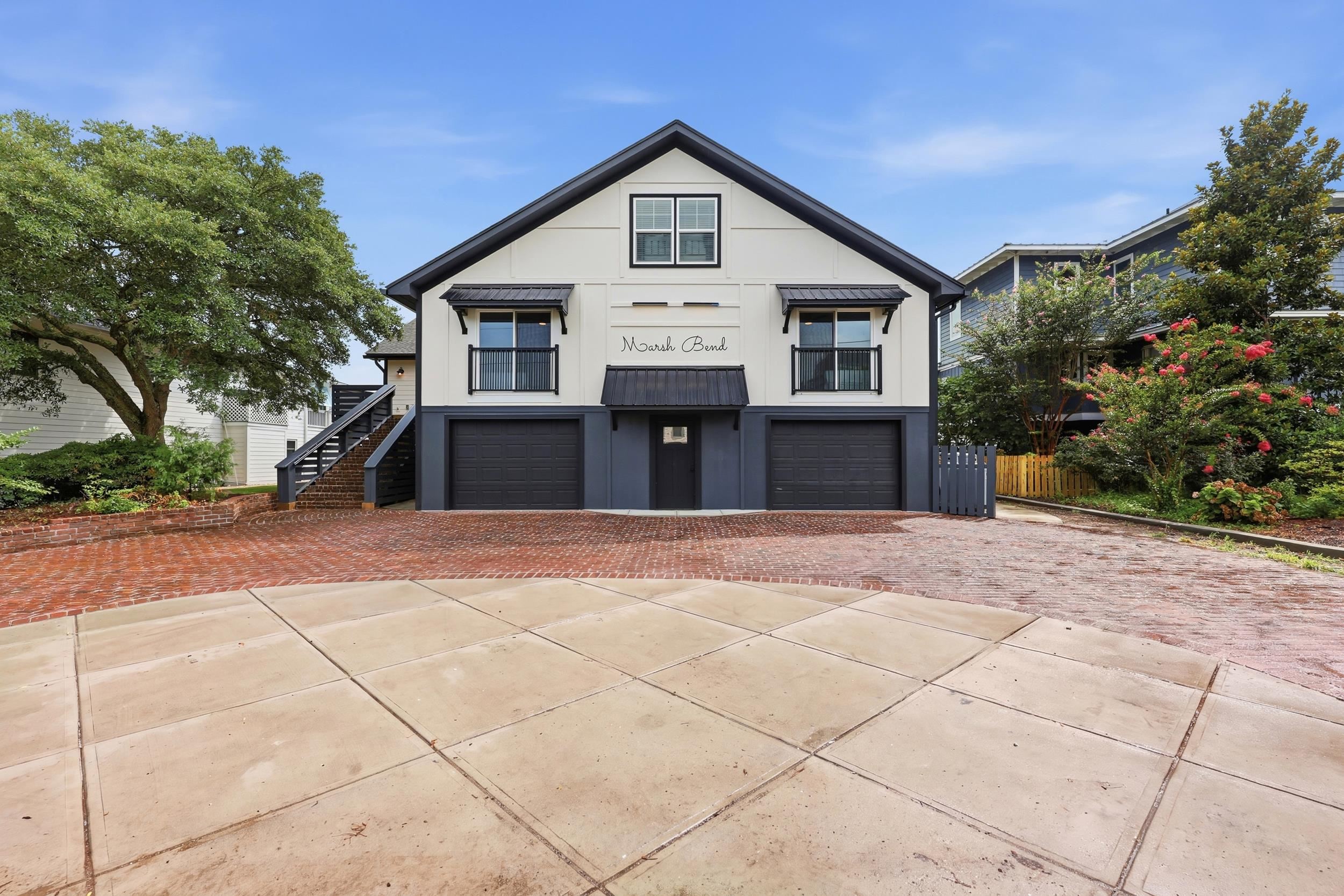 Photo 3 of Mansion for sale at 75 Marsh Hen Dr, Pawleys Island, SC 29585 | MLS# 2618762 | Listing updated on 2026-09-24