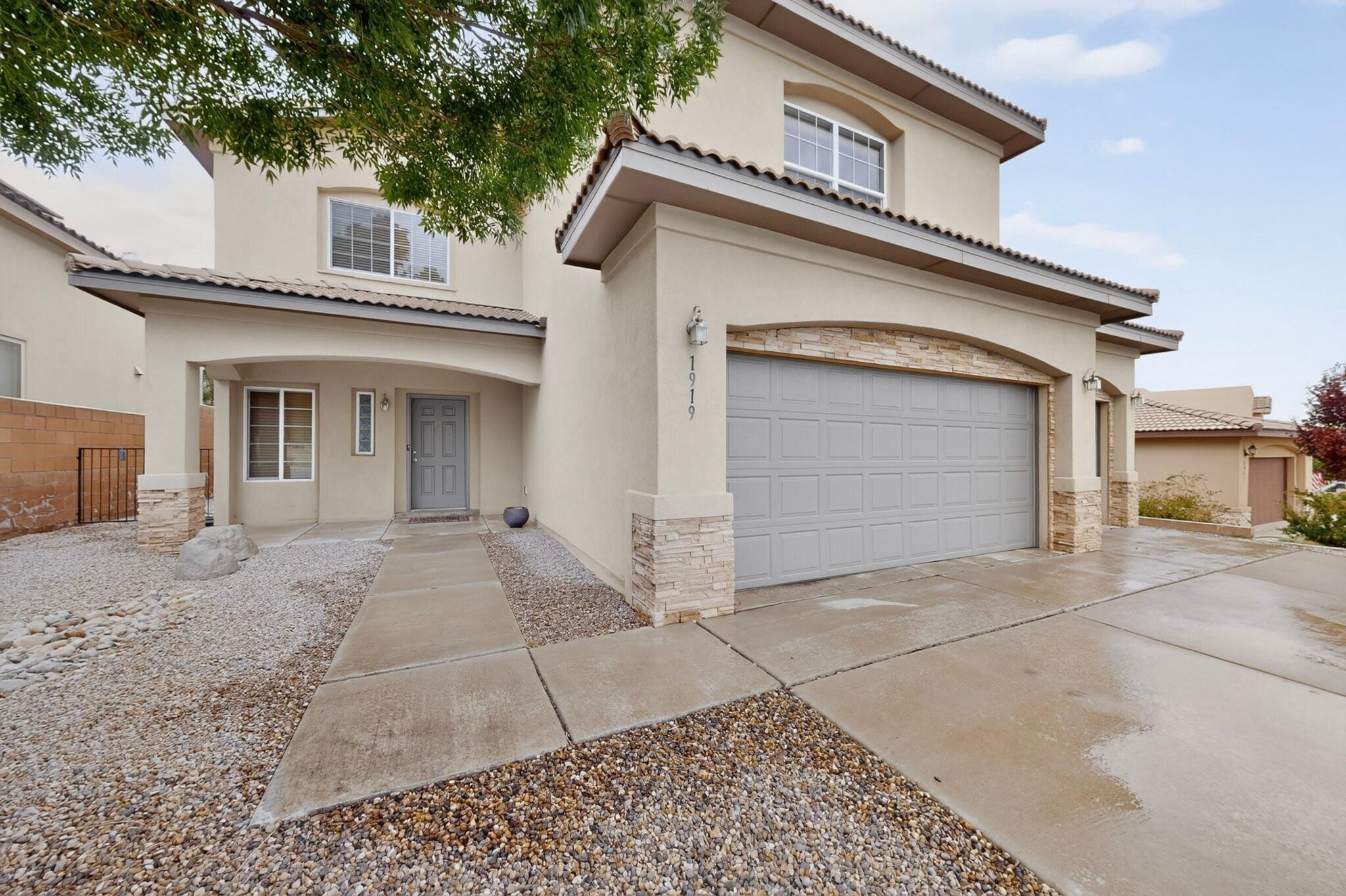 Photo 2 of Single family home for sale at 1919 Cam Fella St Se, Albuquerque, NM 87123 | MLS# 1108133 | Listing updated on 2026-09-29