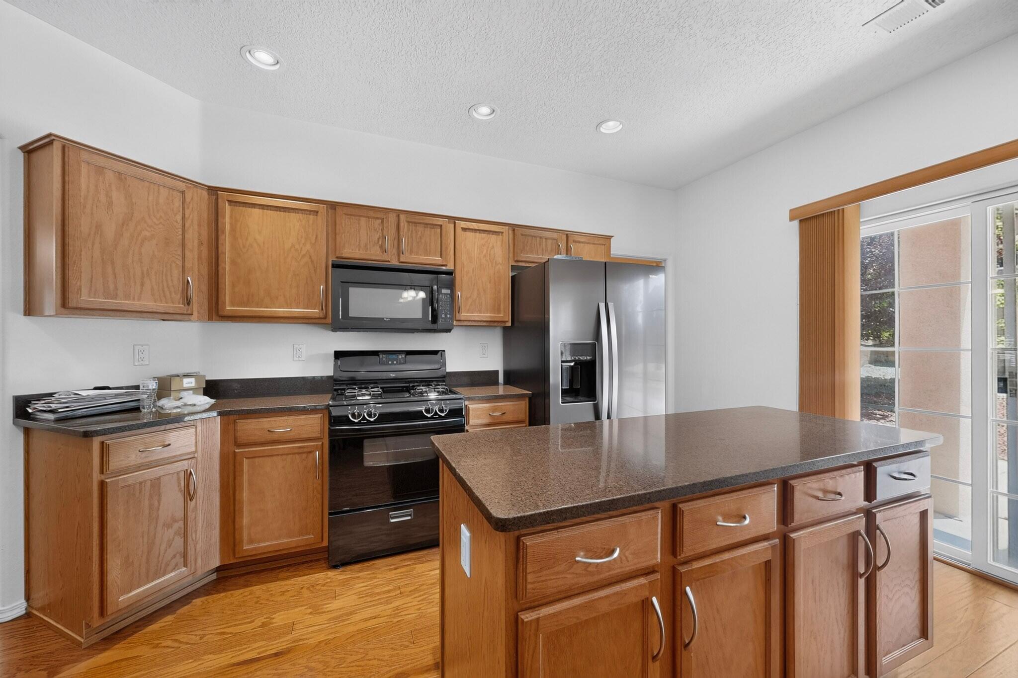 Photo 3 of Single family home for sale at 1919 Cam Fella St Se, Albuquerque, NM 87123 | MLS# 1108133 | Listing updated on 2026-09-29