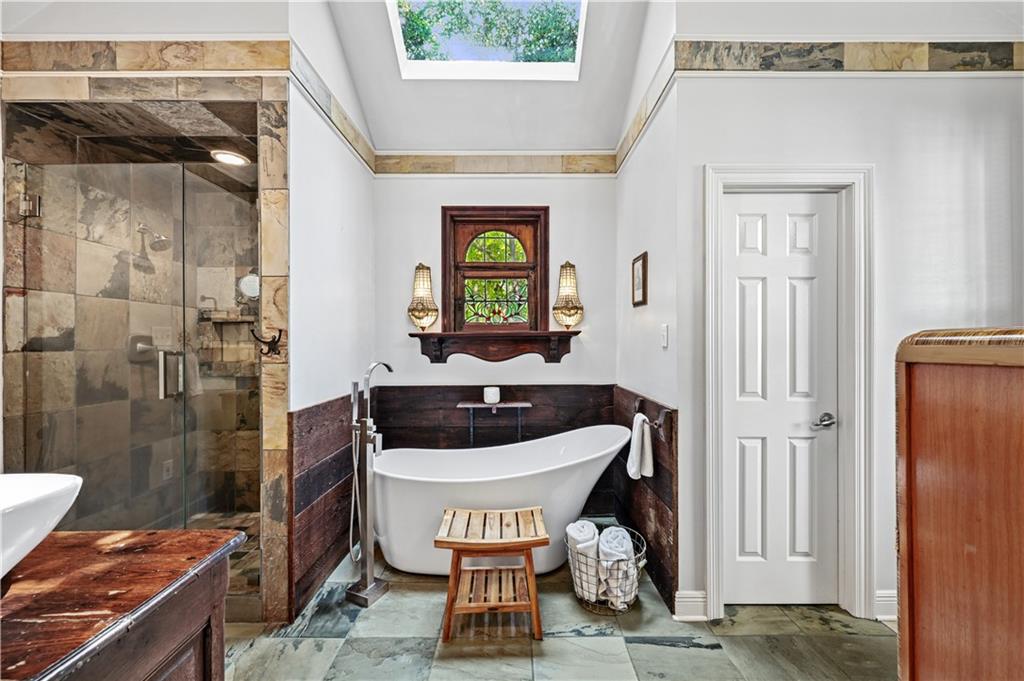 4th image of 1320 Stillwater Dr, Mandeville, LA 70471 | MLS# 2570087