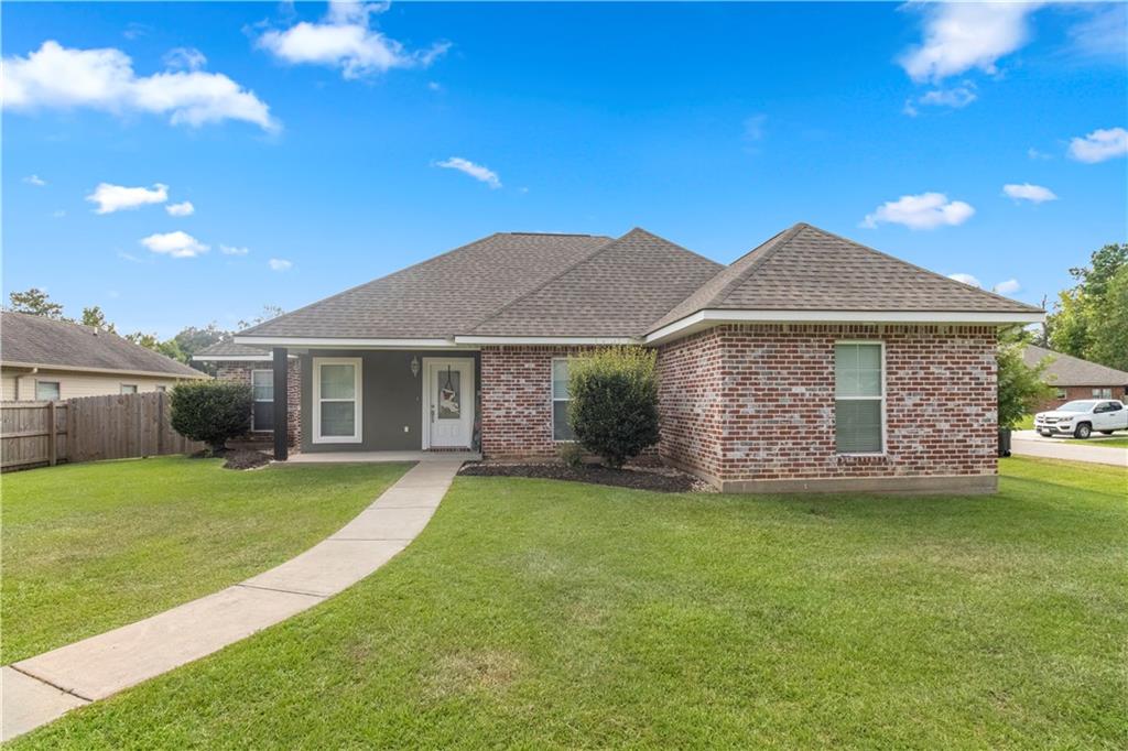 2nd image of 47106 Vineyard Tr, Hammond, LA 70401 | MLS# 2570017