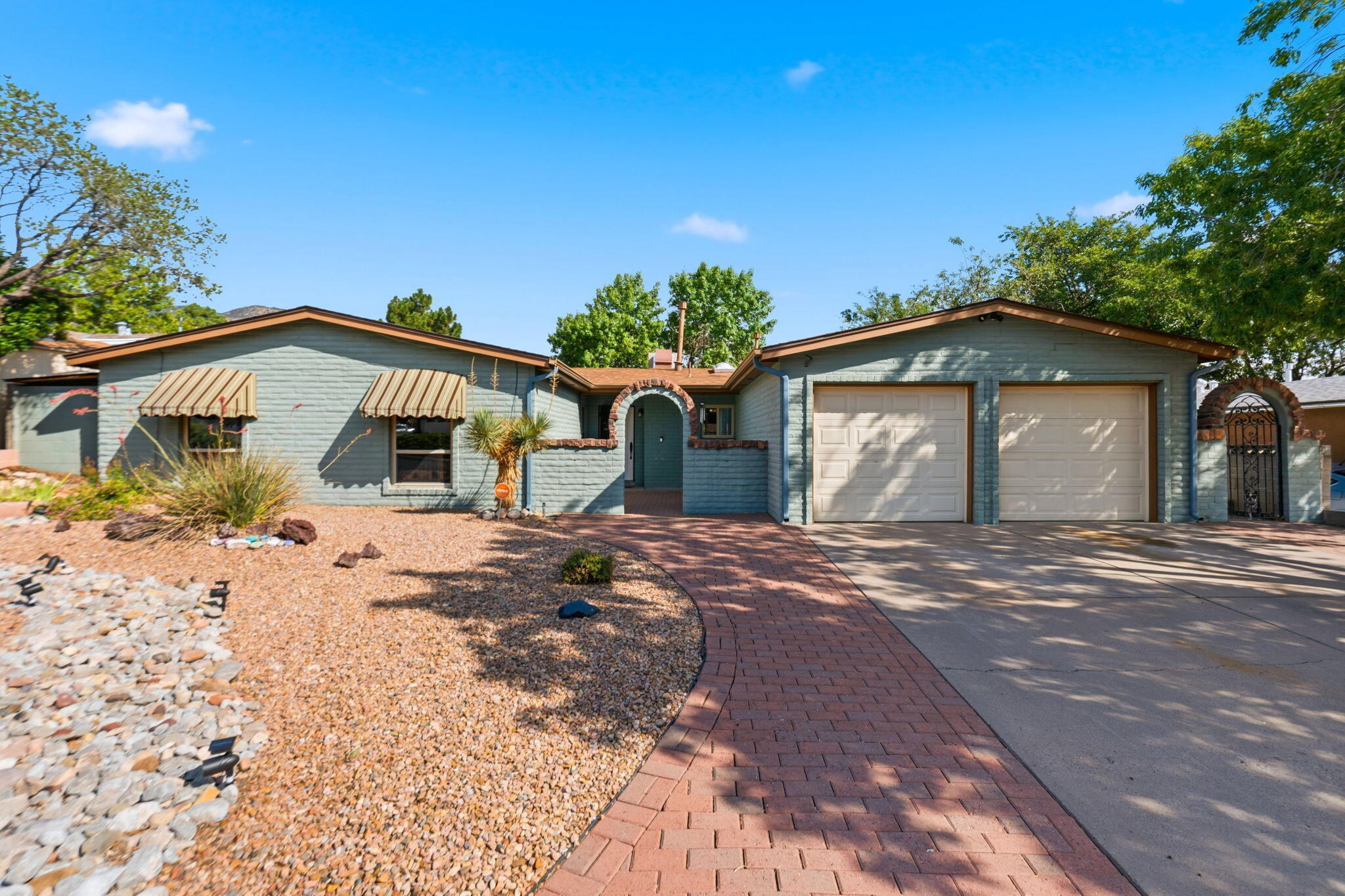 Photo 1 of Single family home for sale at 11900 El Solindo Ave Ne, Albuquerque, NM 87111 | MLS# 1108246 | Listing updated on 2026-10-29